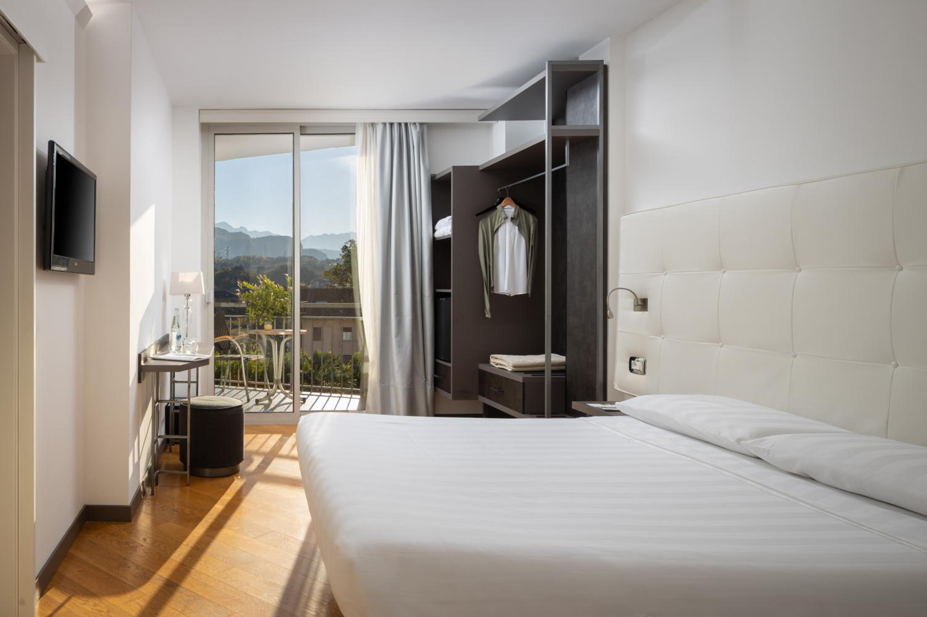 Small Standard Double Room - Photo 4
