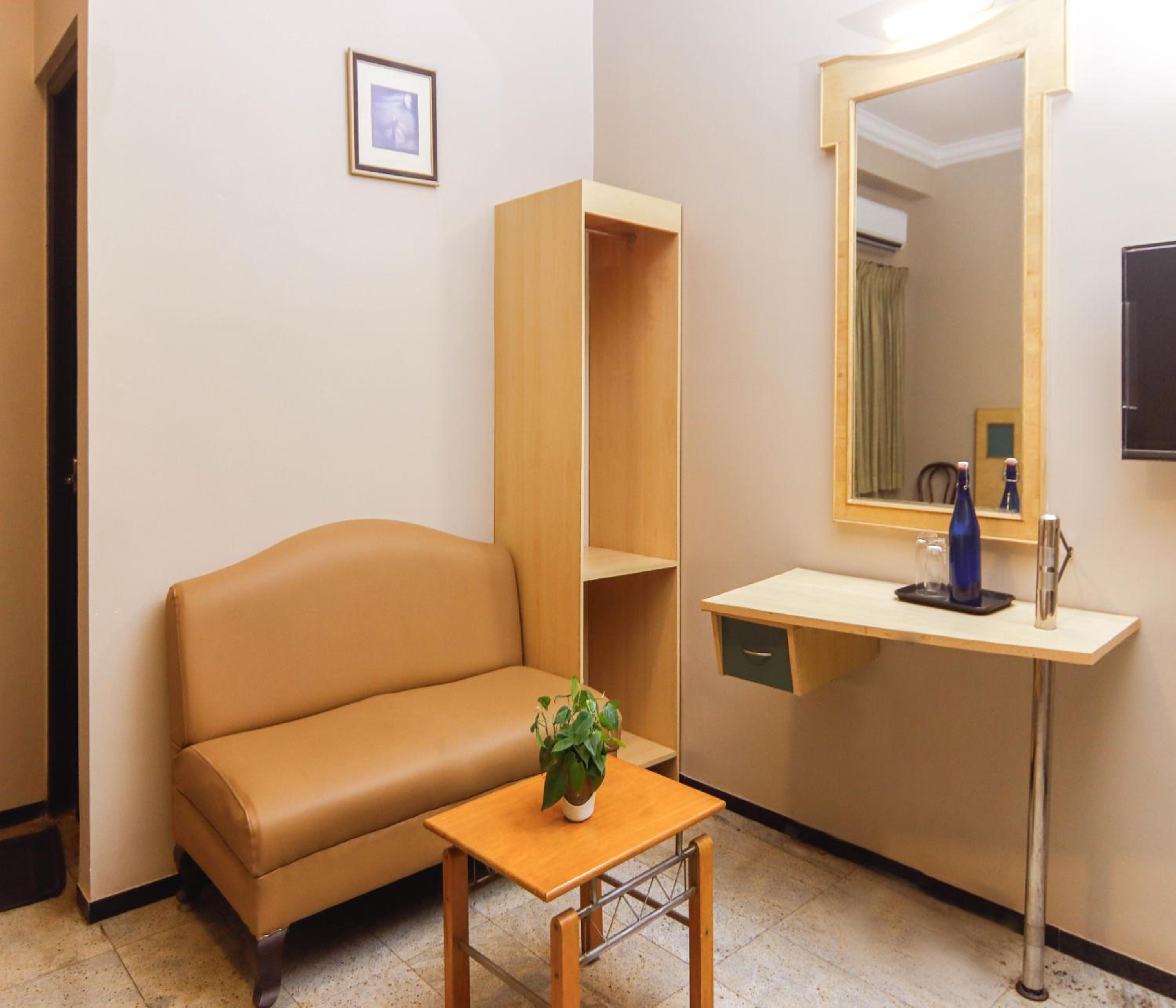 Deluxe Room - Photo 3
