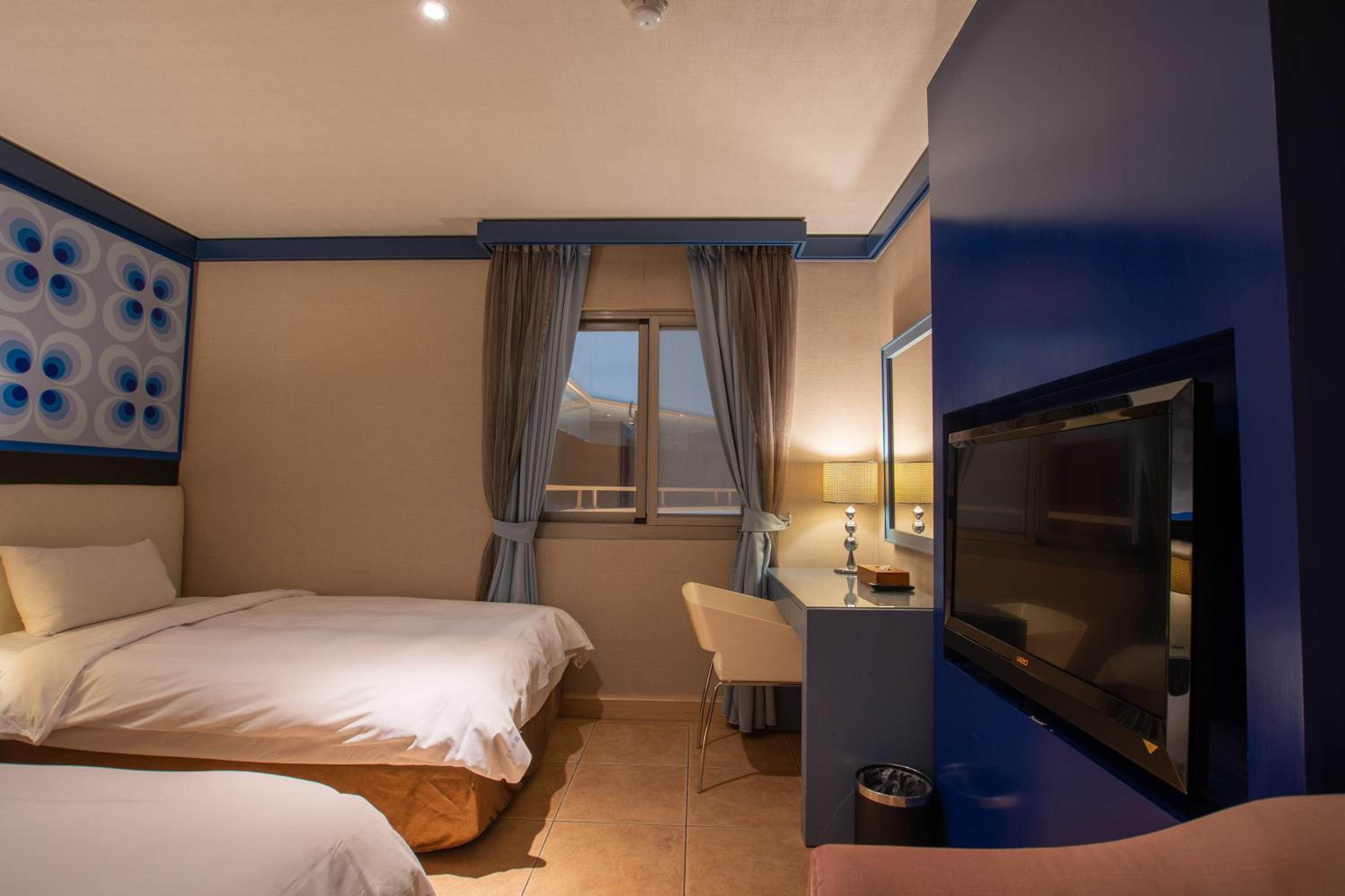 Superior Twin Room photo 3
