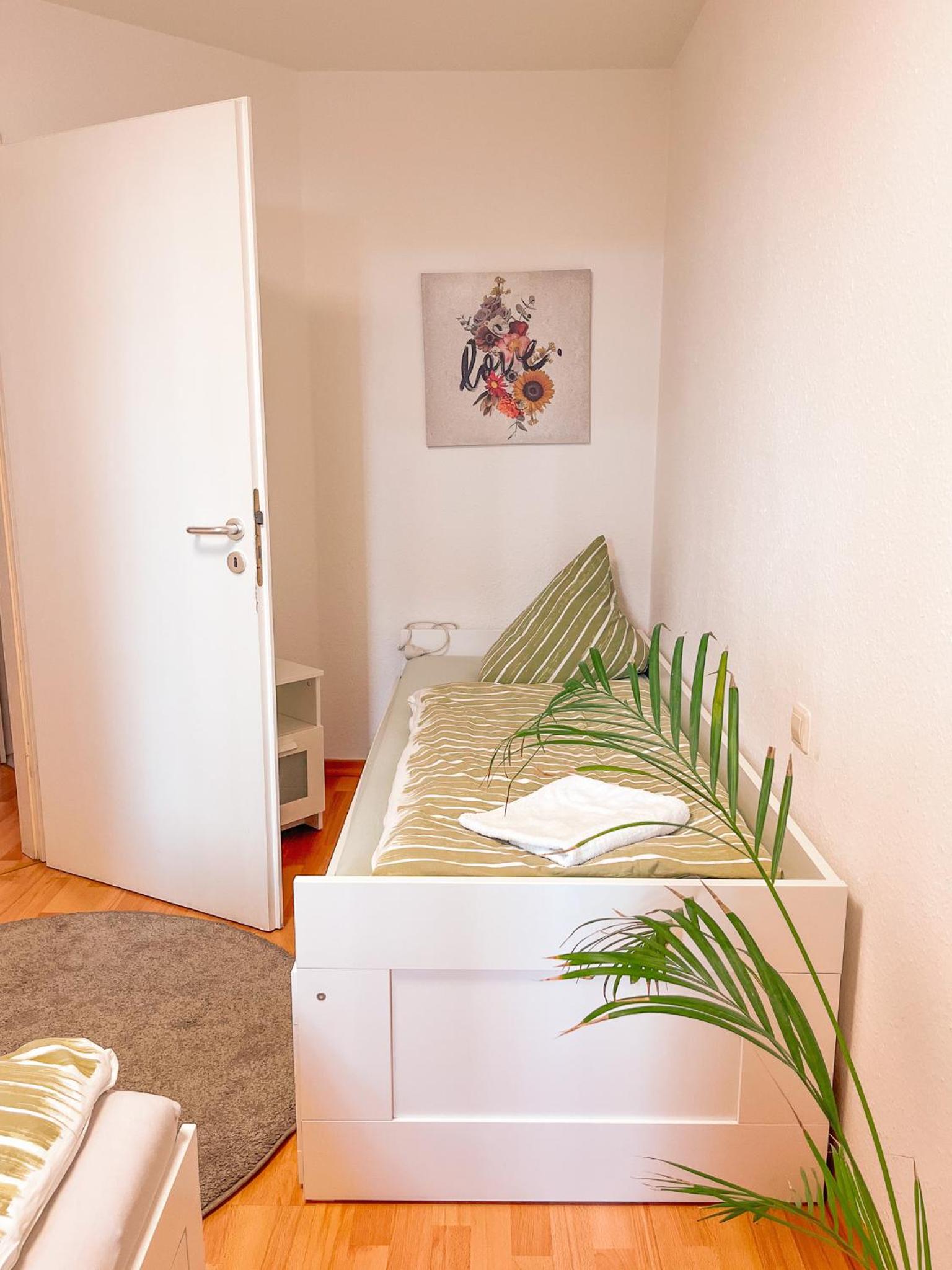 One-Bedroom Apartment - Photo 5