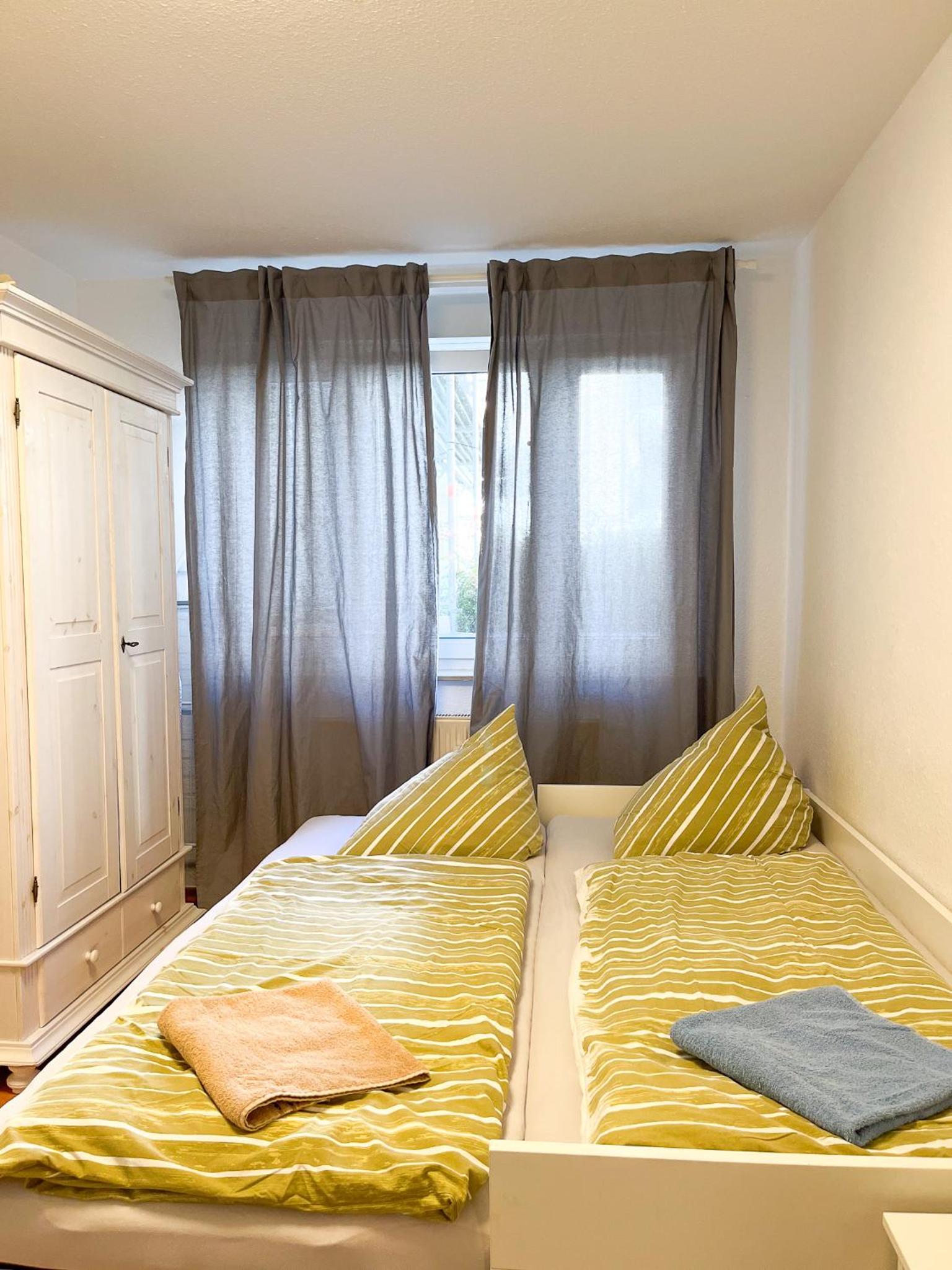 One-Bedroom Apartment - Photo 12