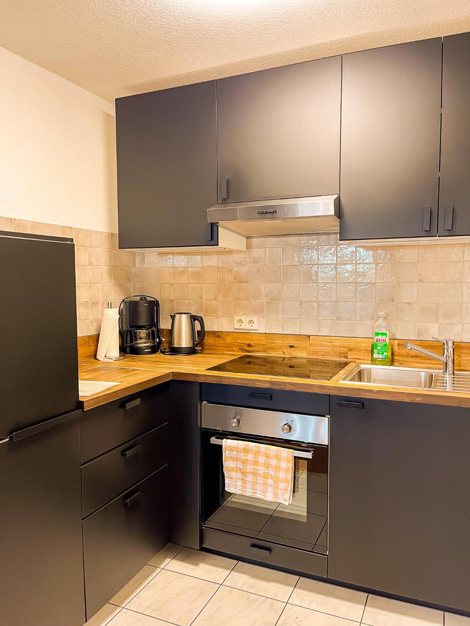 One-Bedroom Apartment - Photo 13