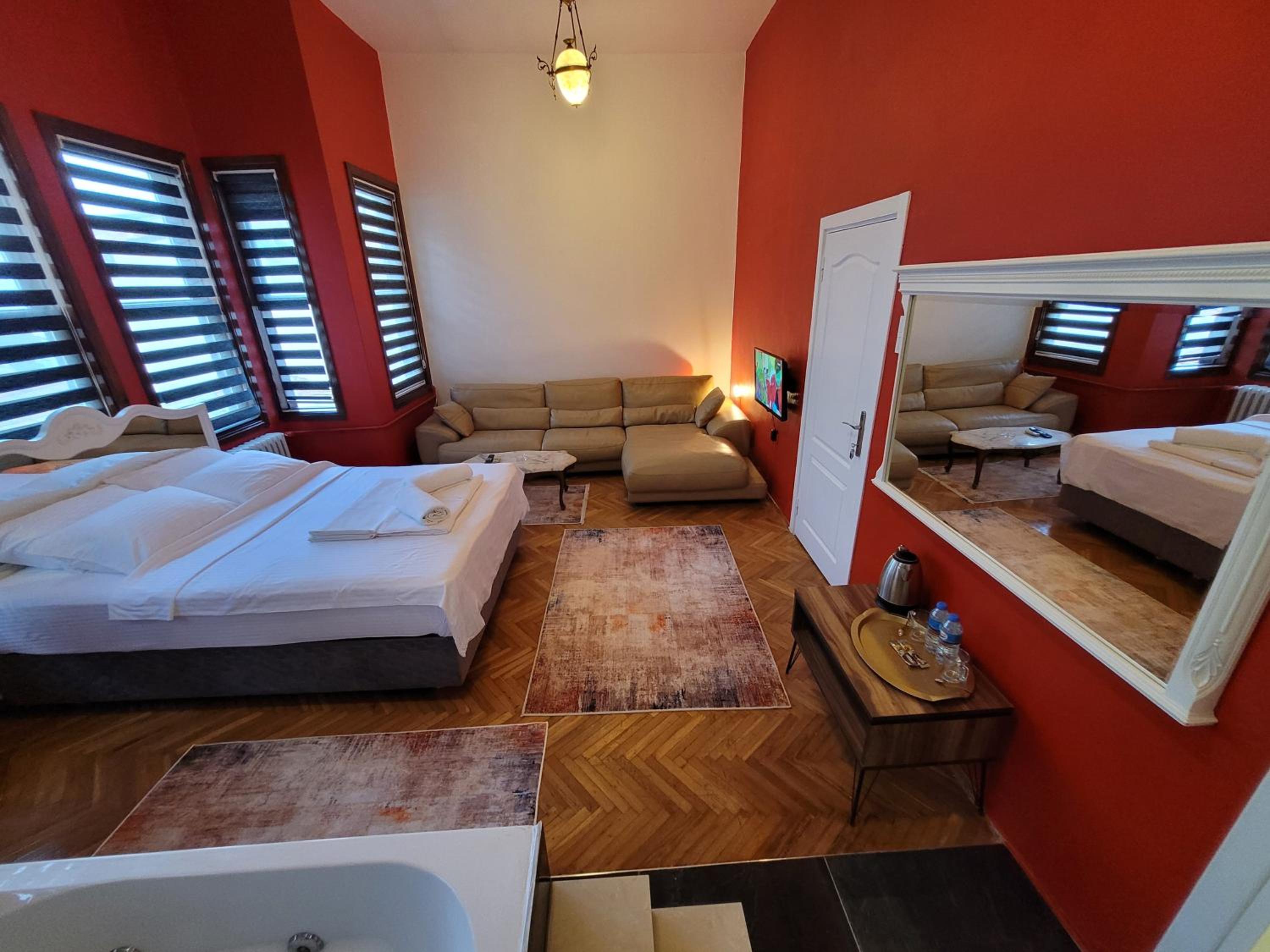 Deluxe Double Room With Bath
