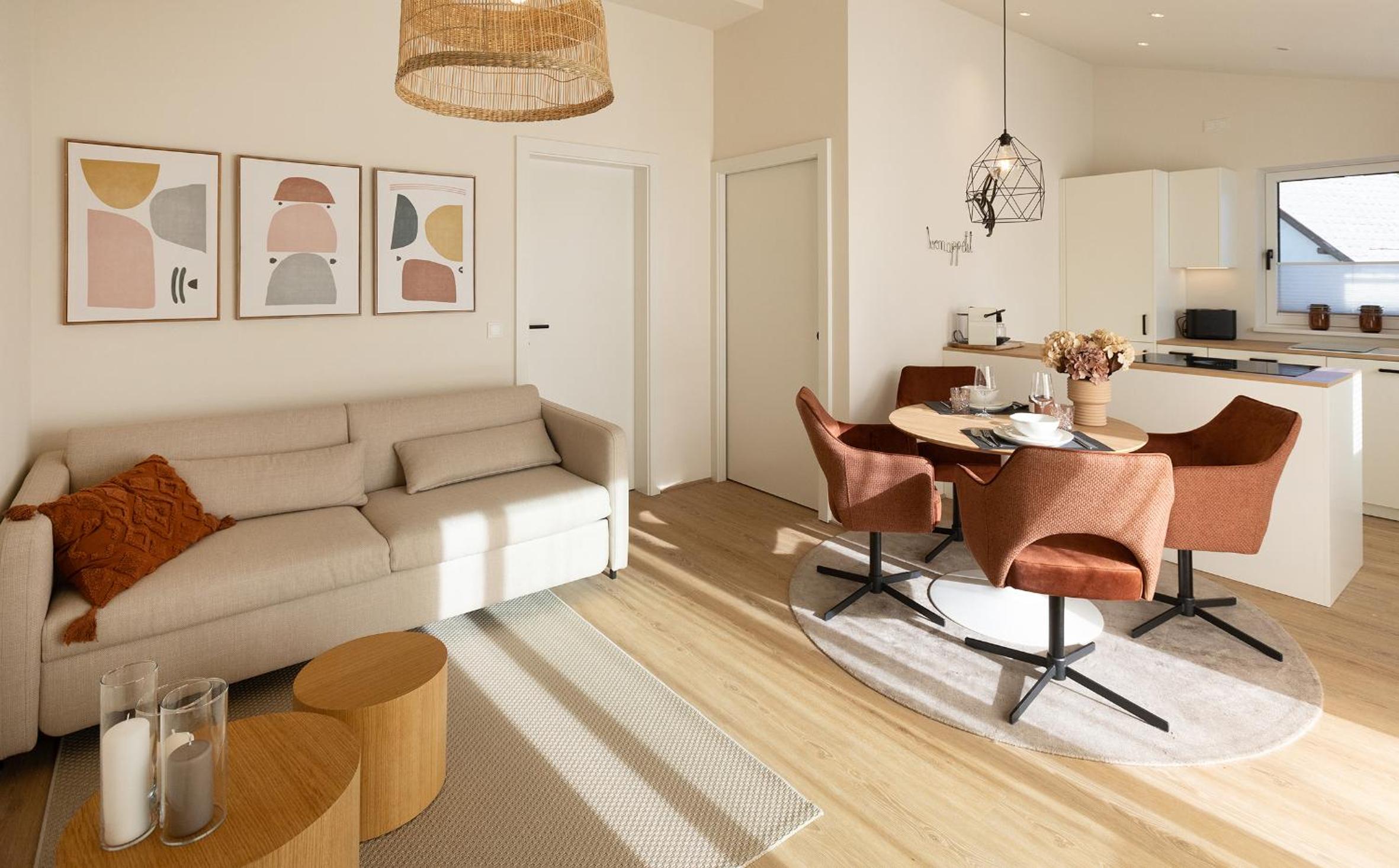 One-Bedroom Apartment photo 1