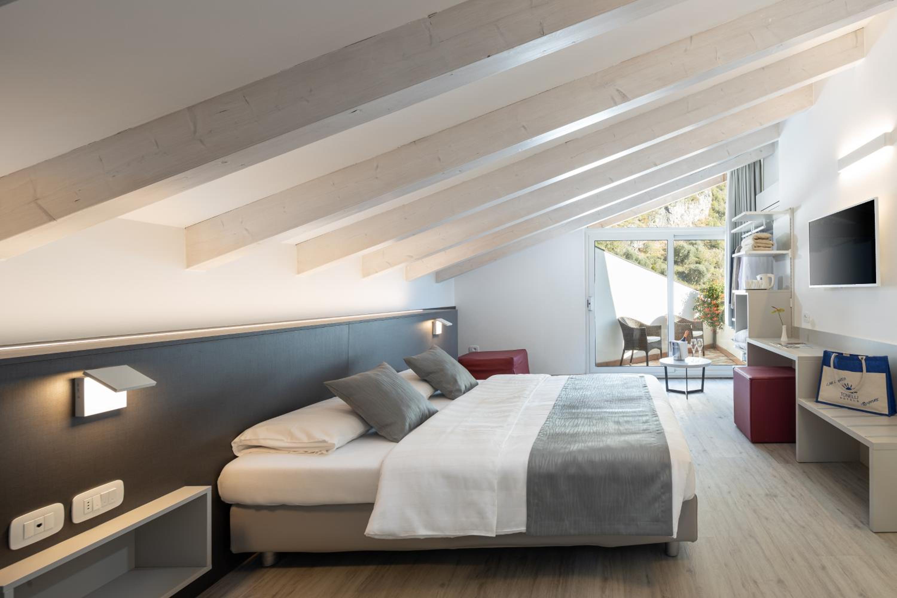 Deluxe Double Room with Terrace