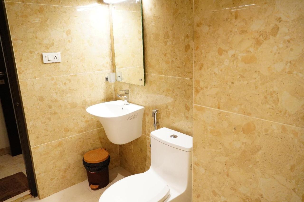 Deluxe Double Room (2 Adults + 1 Child) - Photo 5
