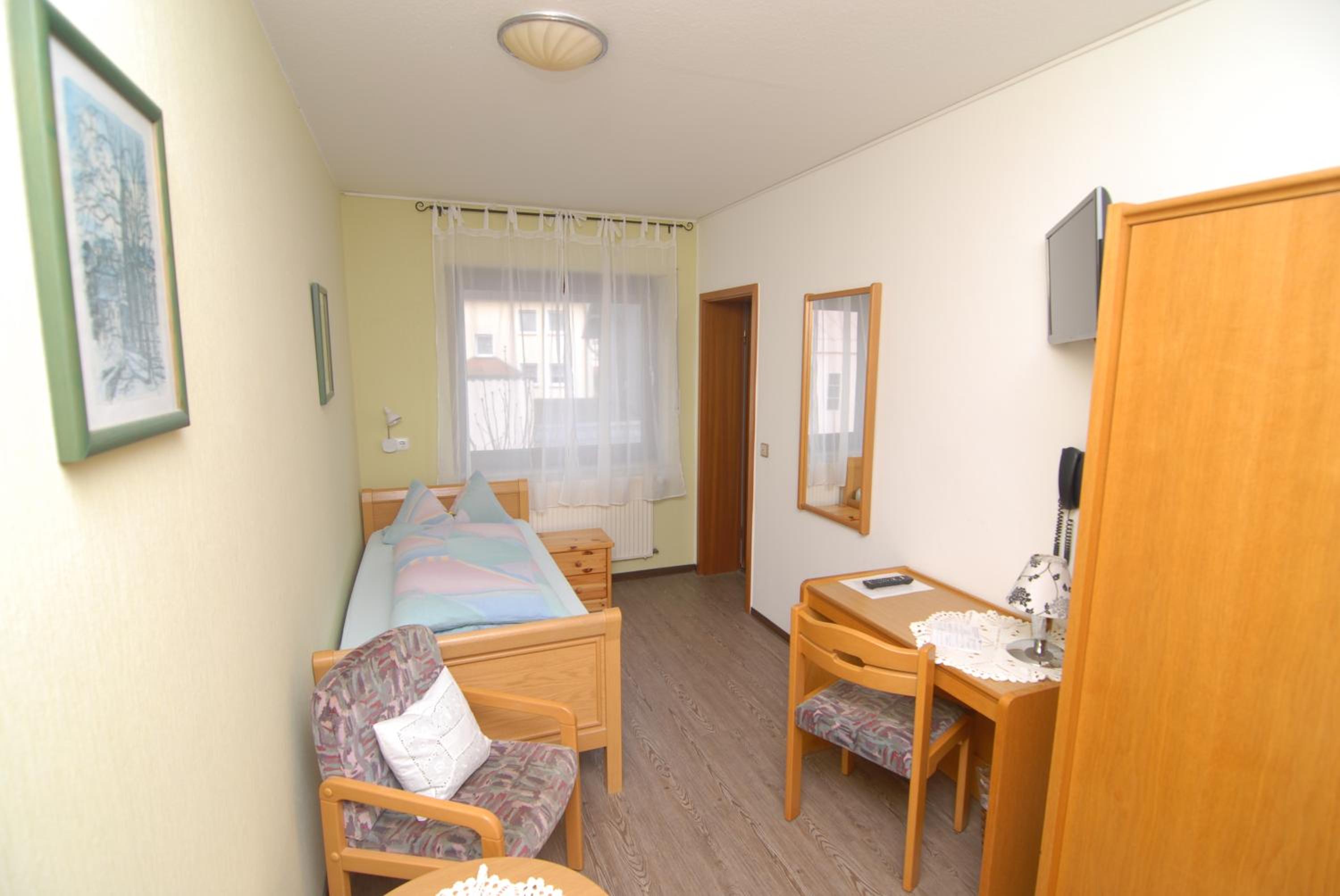 Single Room with Shower photo 2