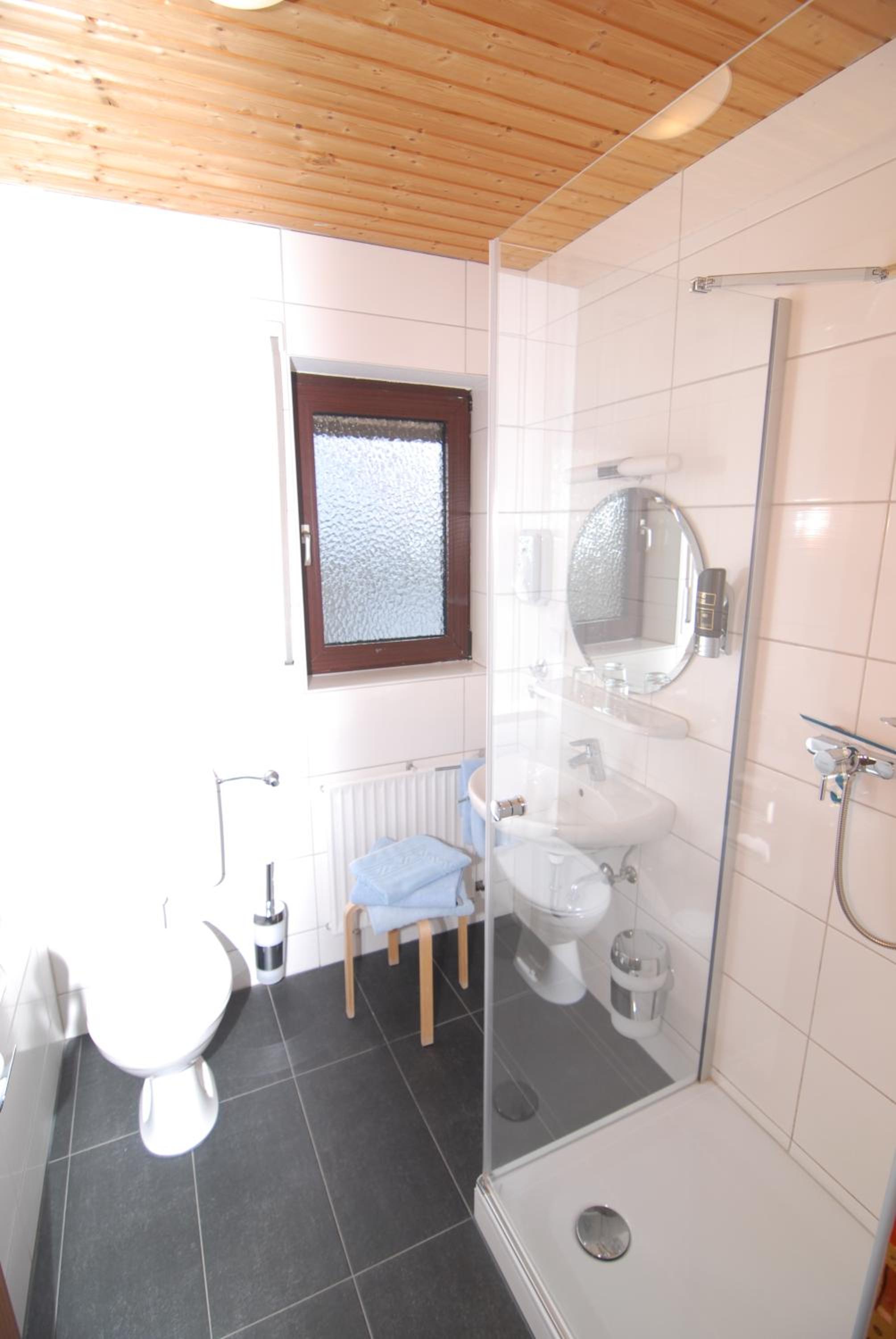 Single Room with Shower photo 3