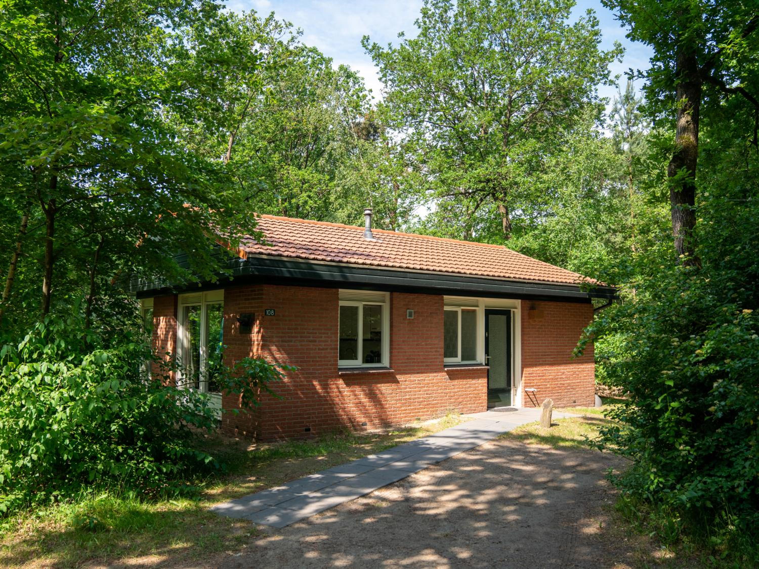 Two-Bedroom Bungalow photo 1