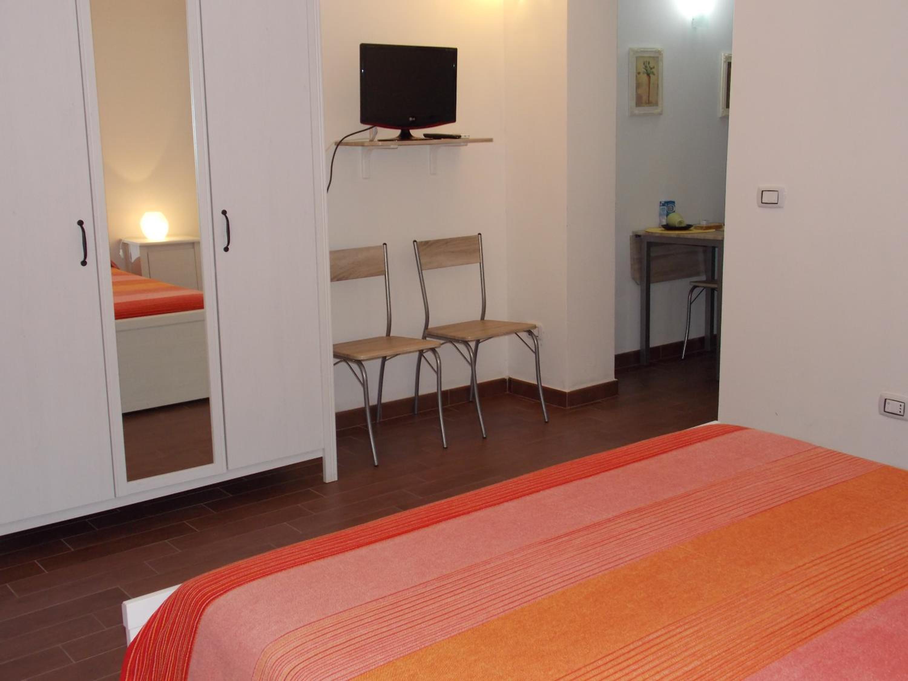 One-Bedroom House photo 3