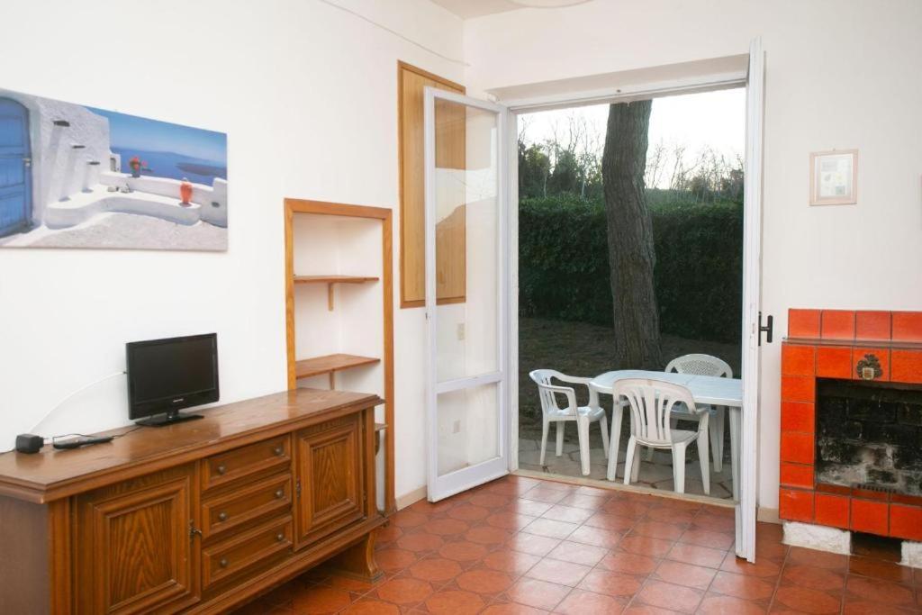 Two-Bedroom Apartment photo 2