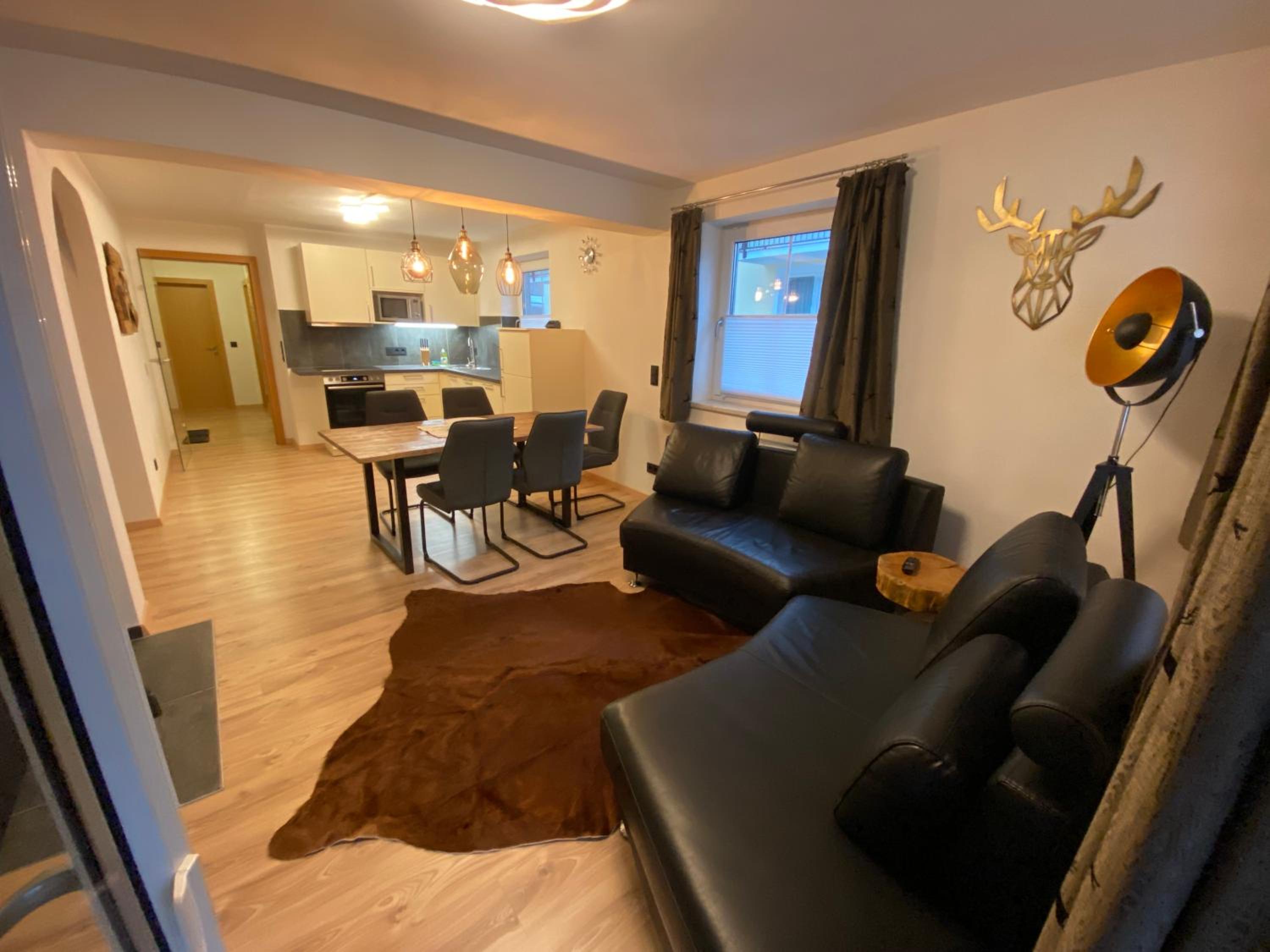 Apartment with Mountain View photo 1