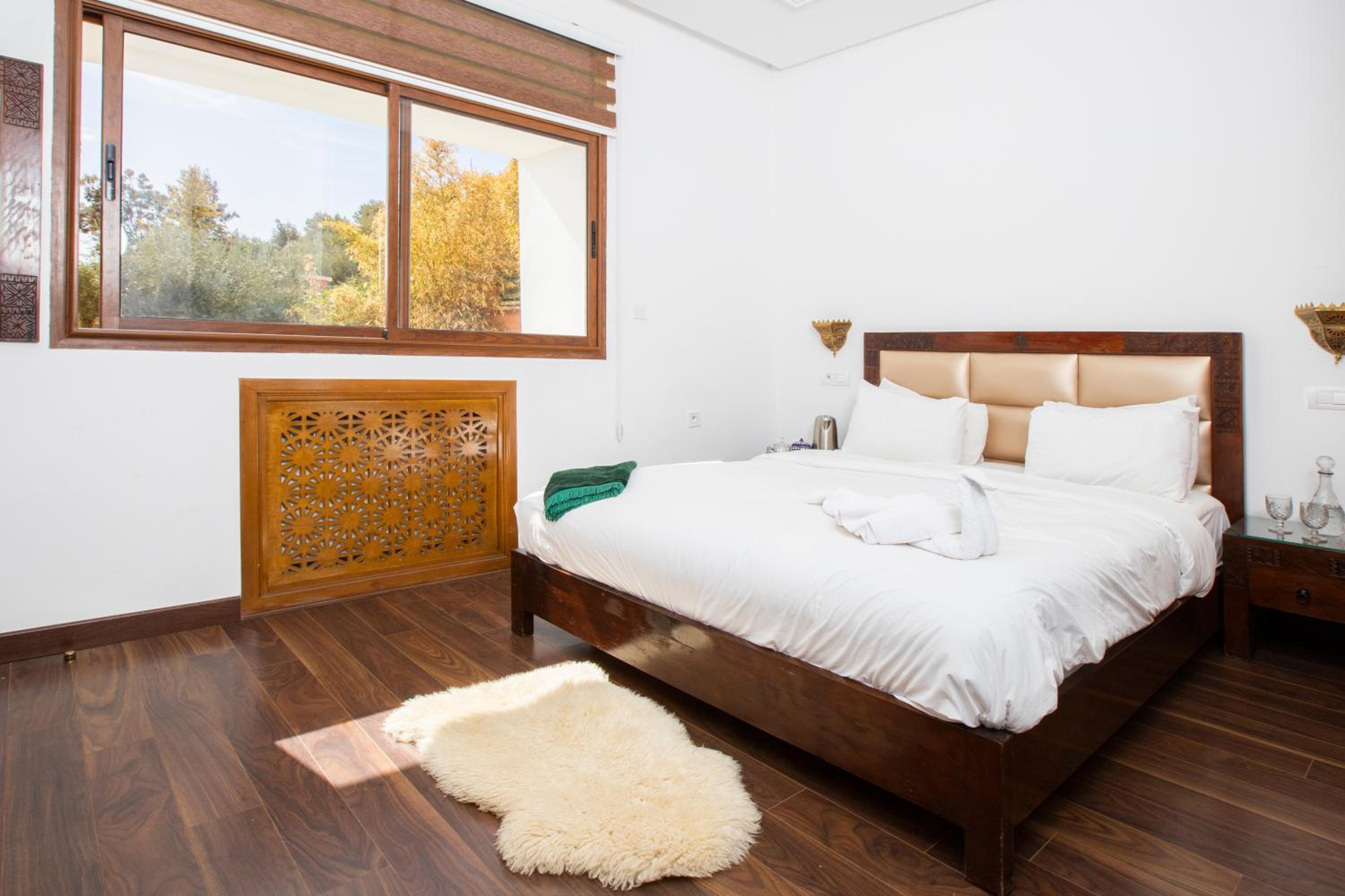 Double Room - Photo 2