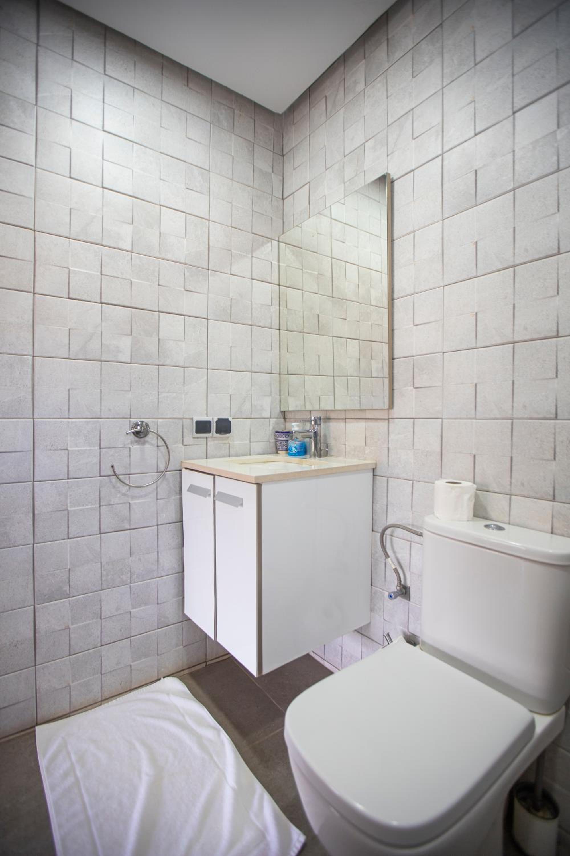 Double or Twin Room - Photo 2