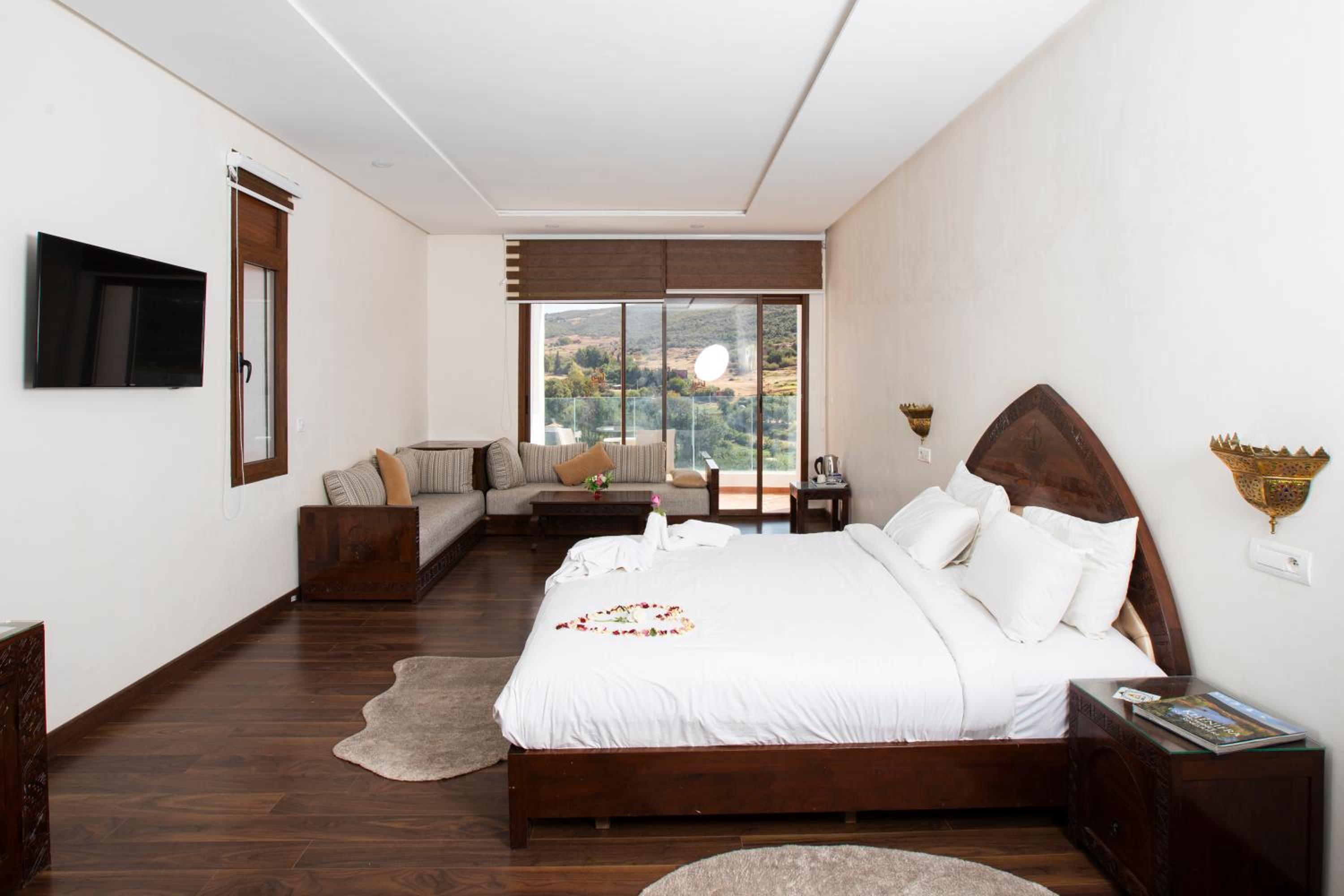 Suite with Terrace - Photo 8