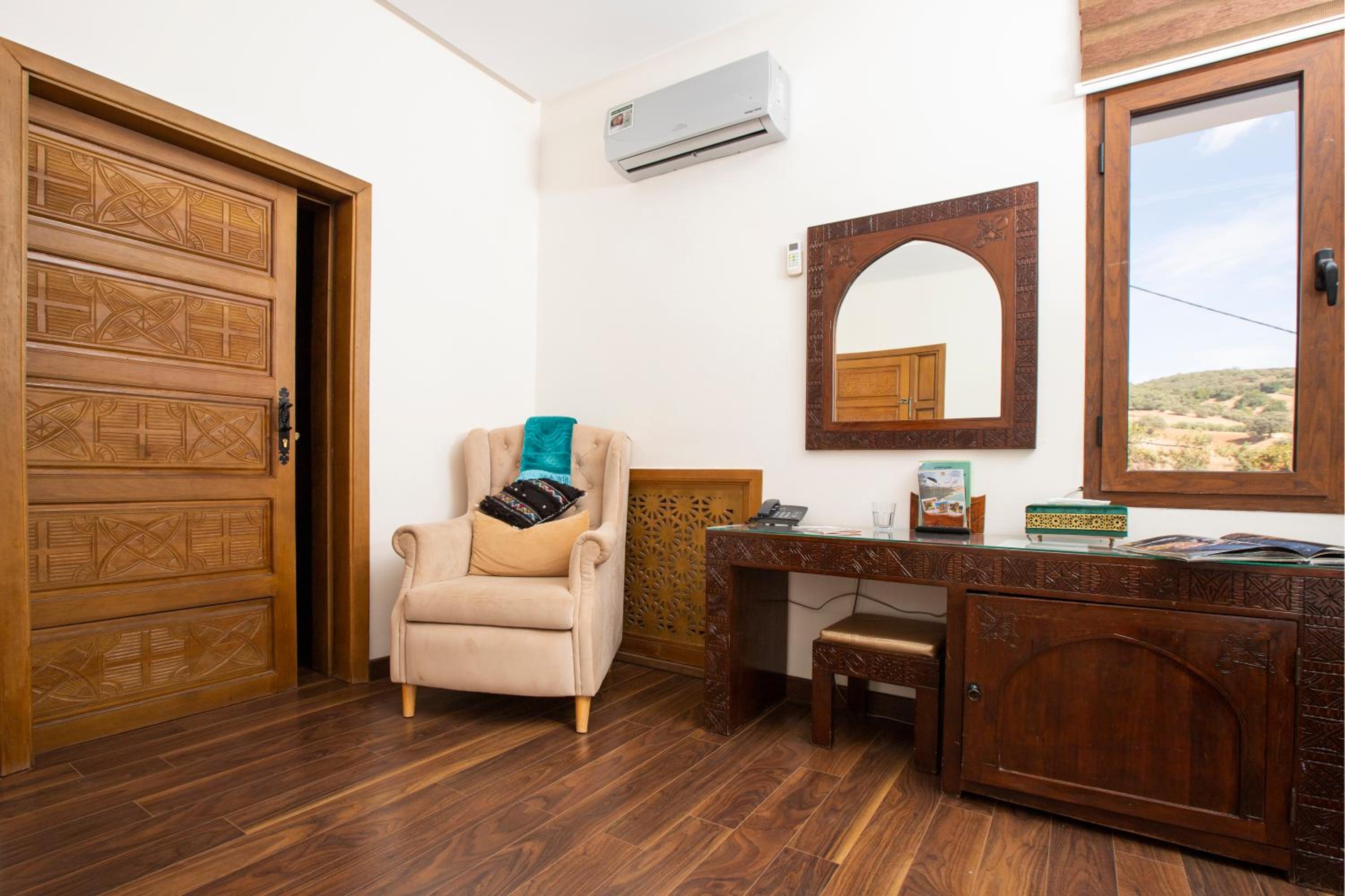 Suite with Terrace - Photo 1
