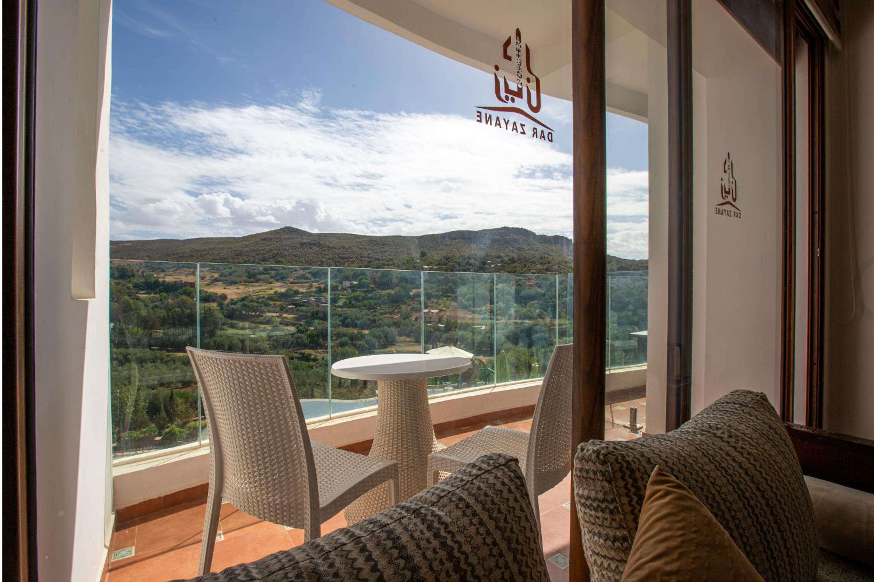 Suite with Terrace - Photo 4
