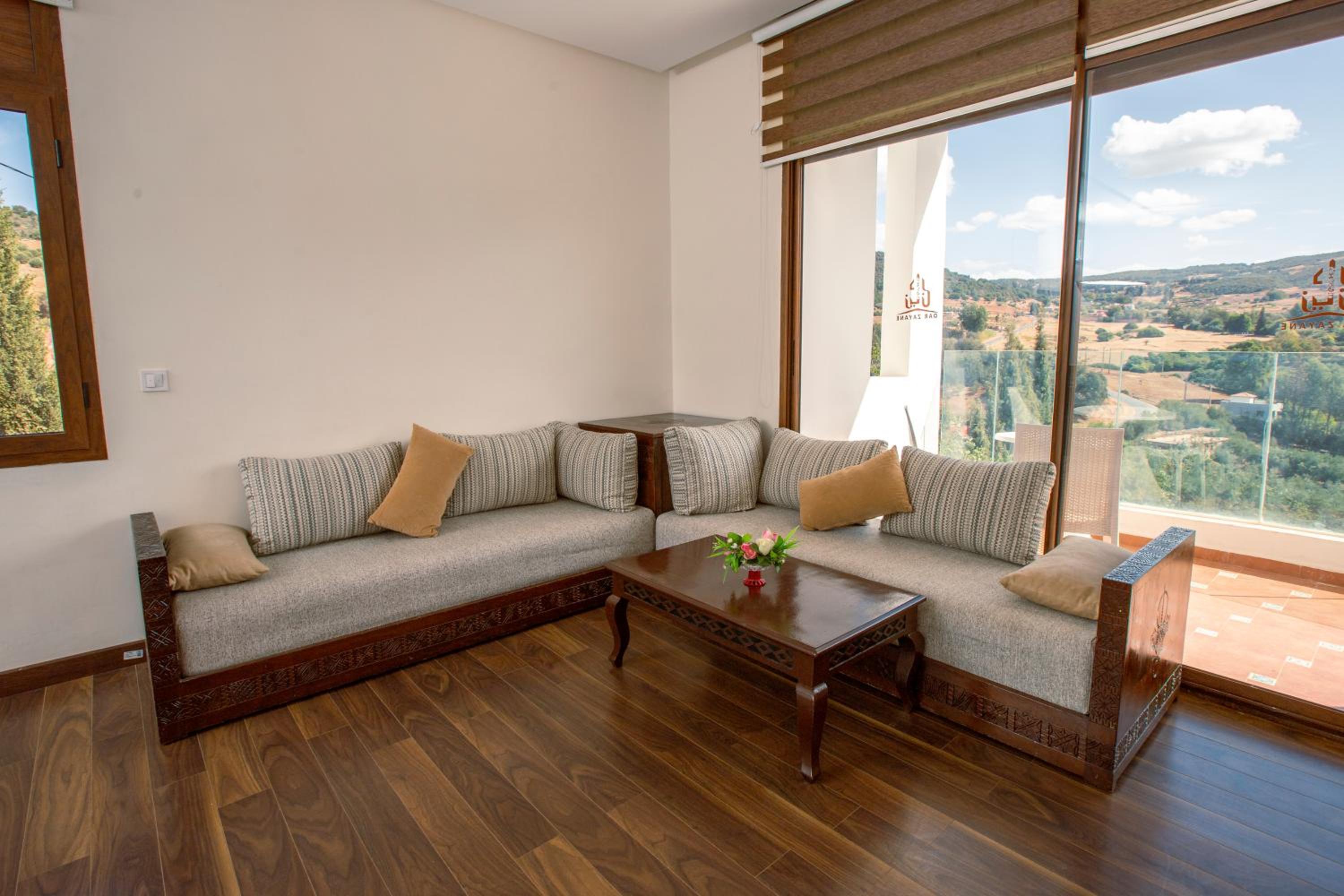 Suite with Terrace - Photo 3