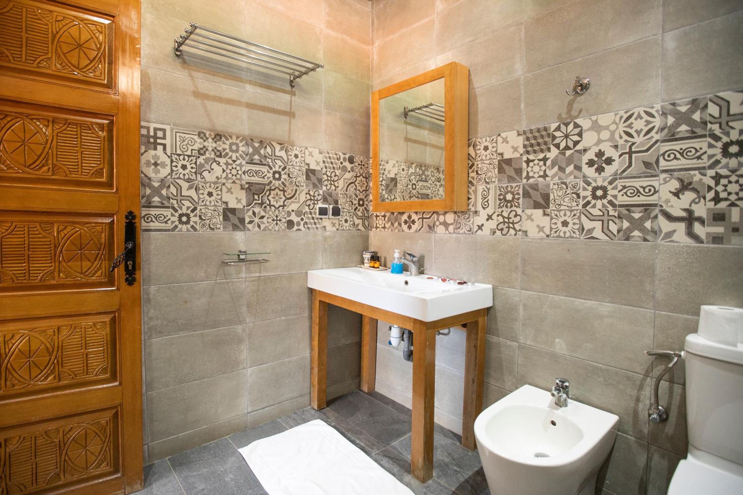 Suite with Terrace - Photo 10