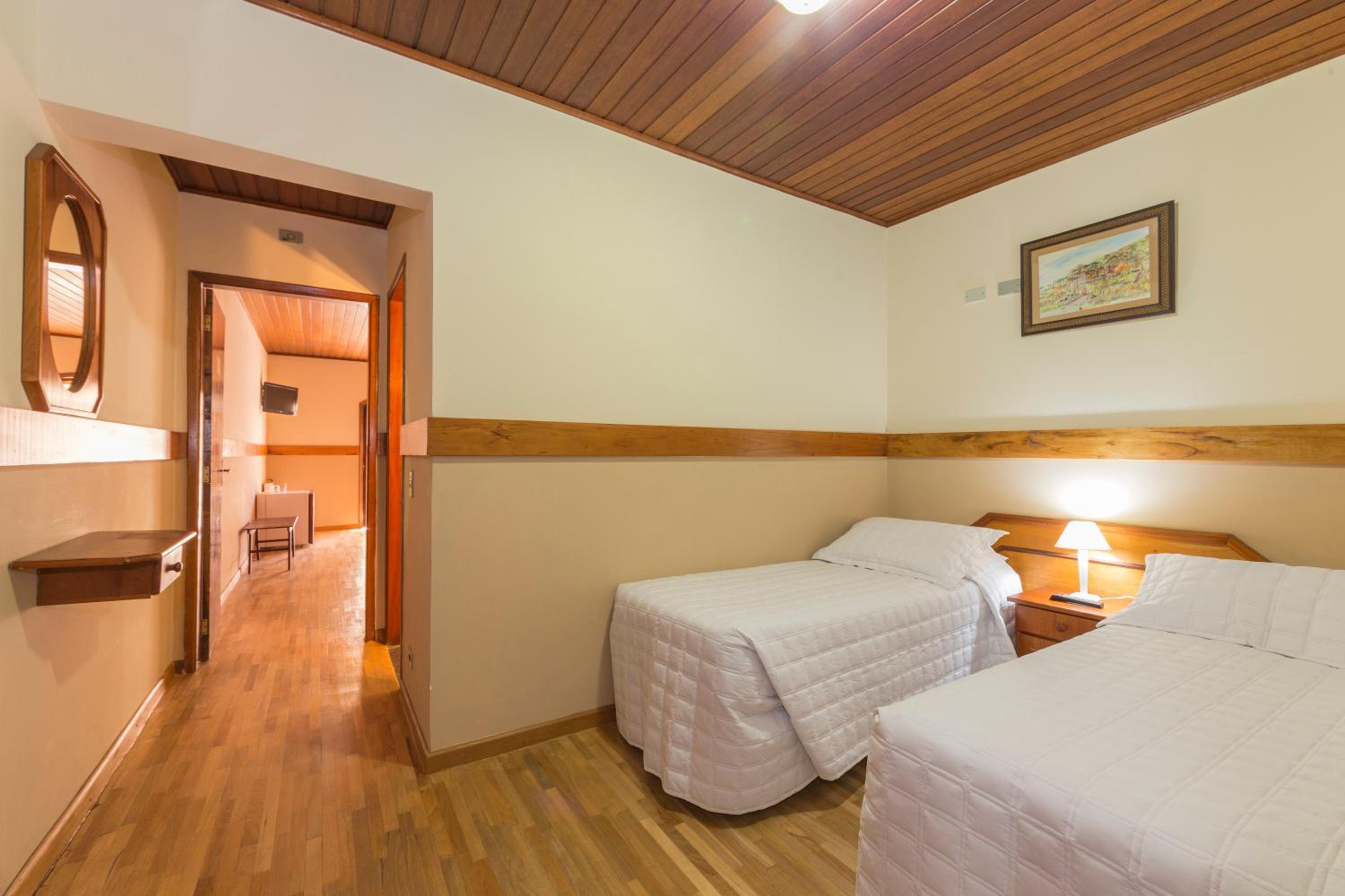 Deluxe Quadruple Room with Balcony photo 2