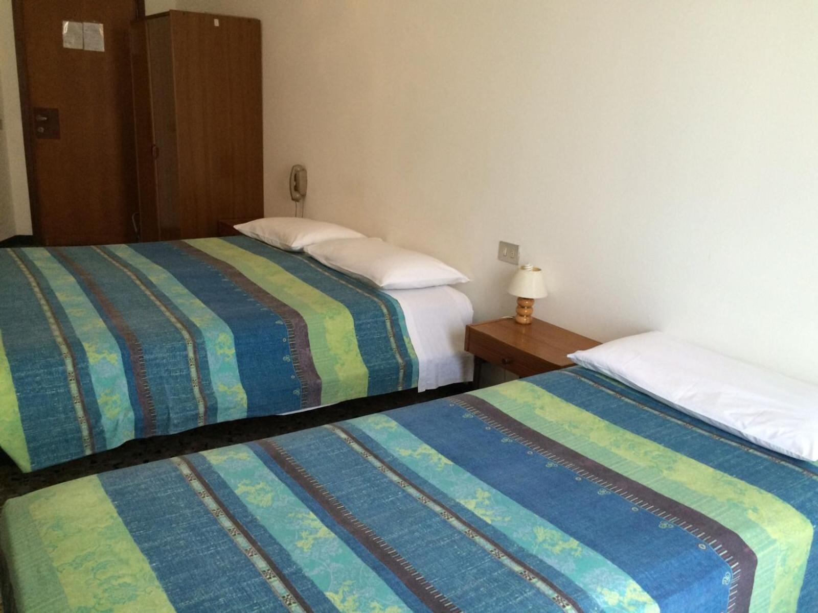 Triple Room with Balcony - Photo 2