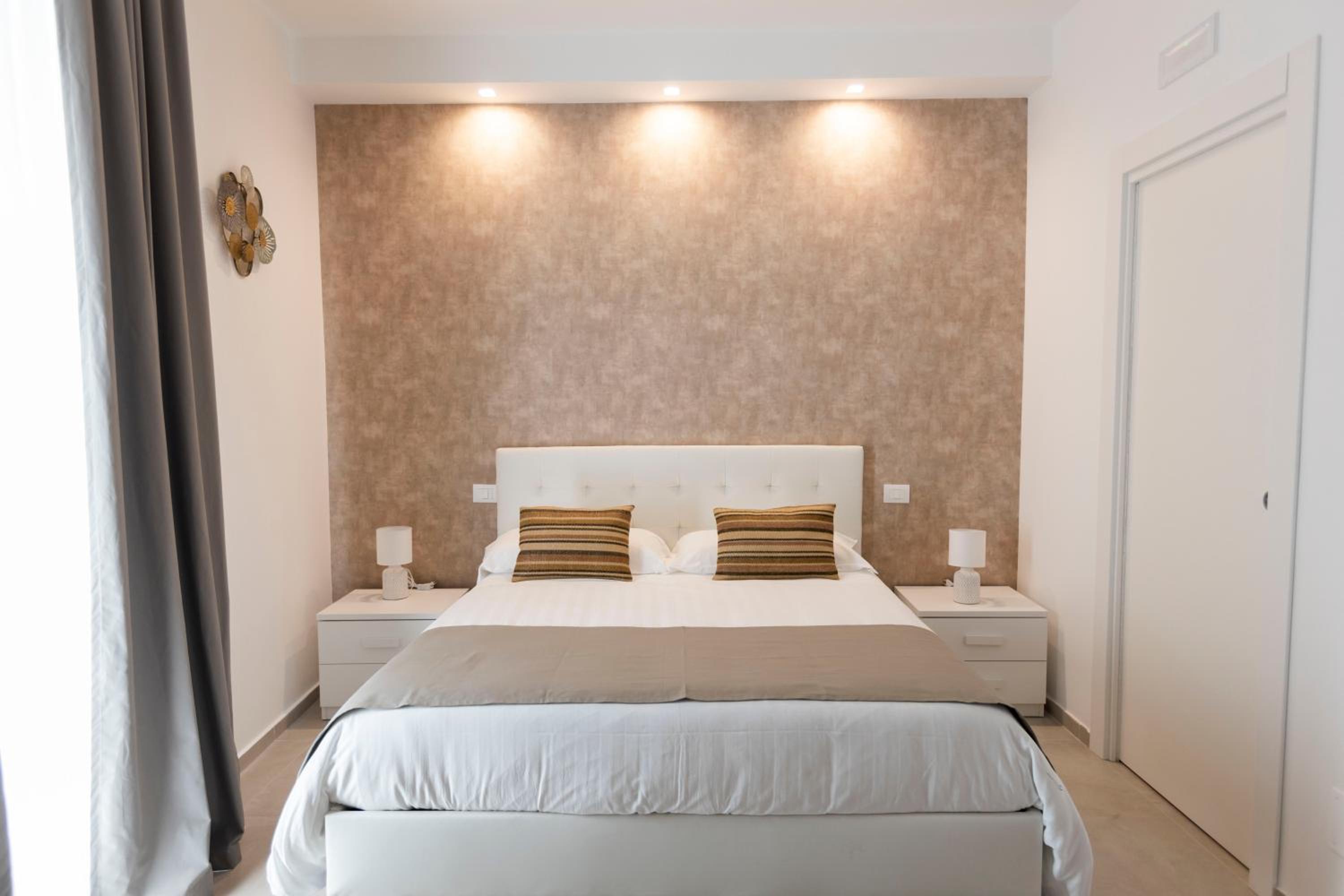 Superior Double Room - Photo 11