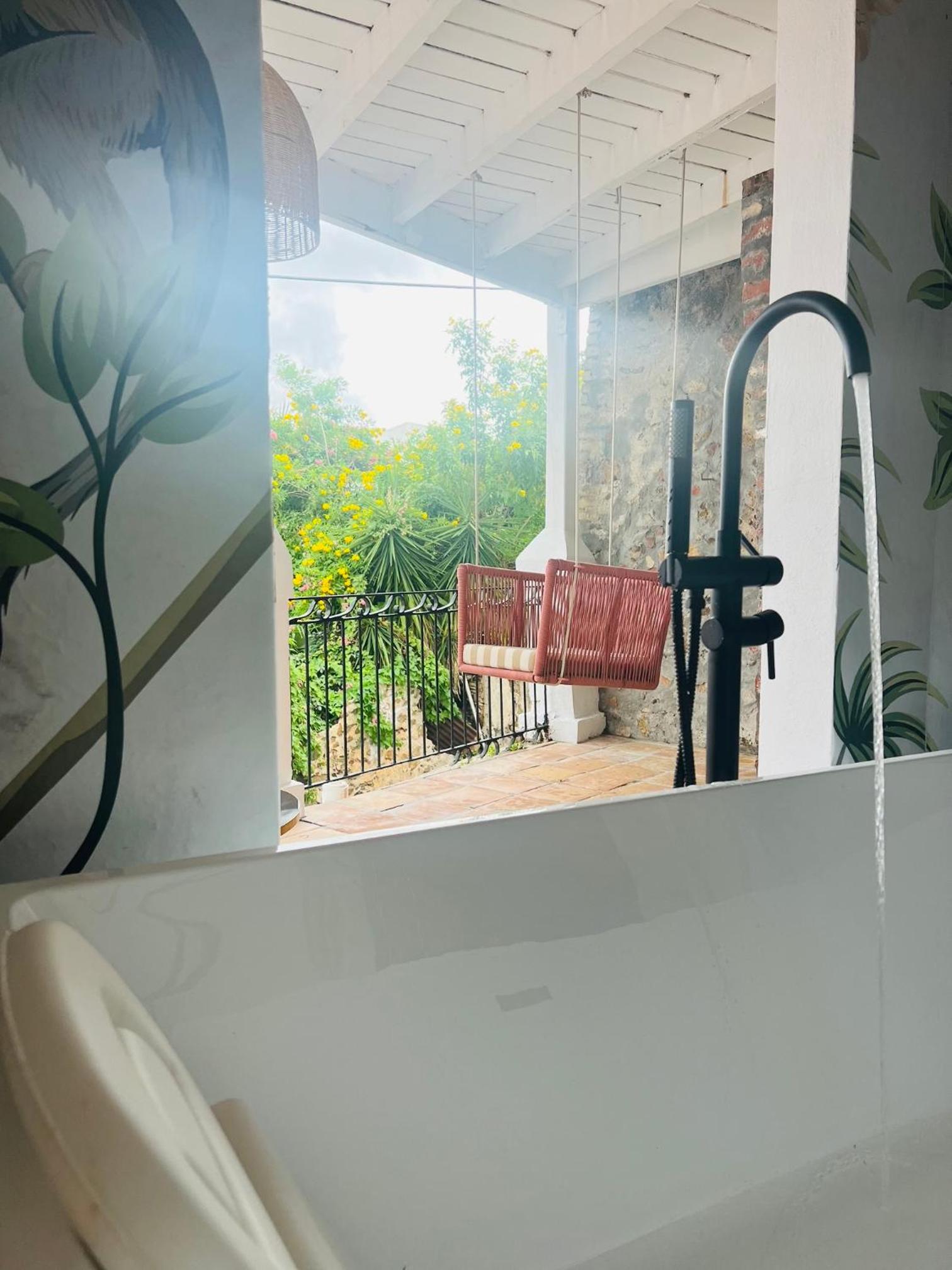 King Suite with Spa Bath photo 2