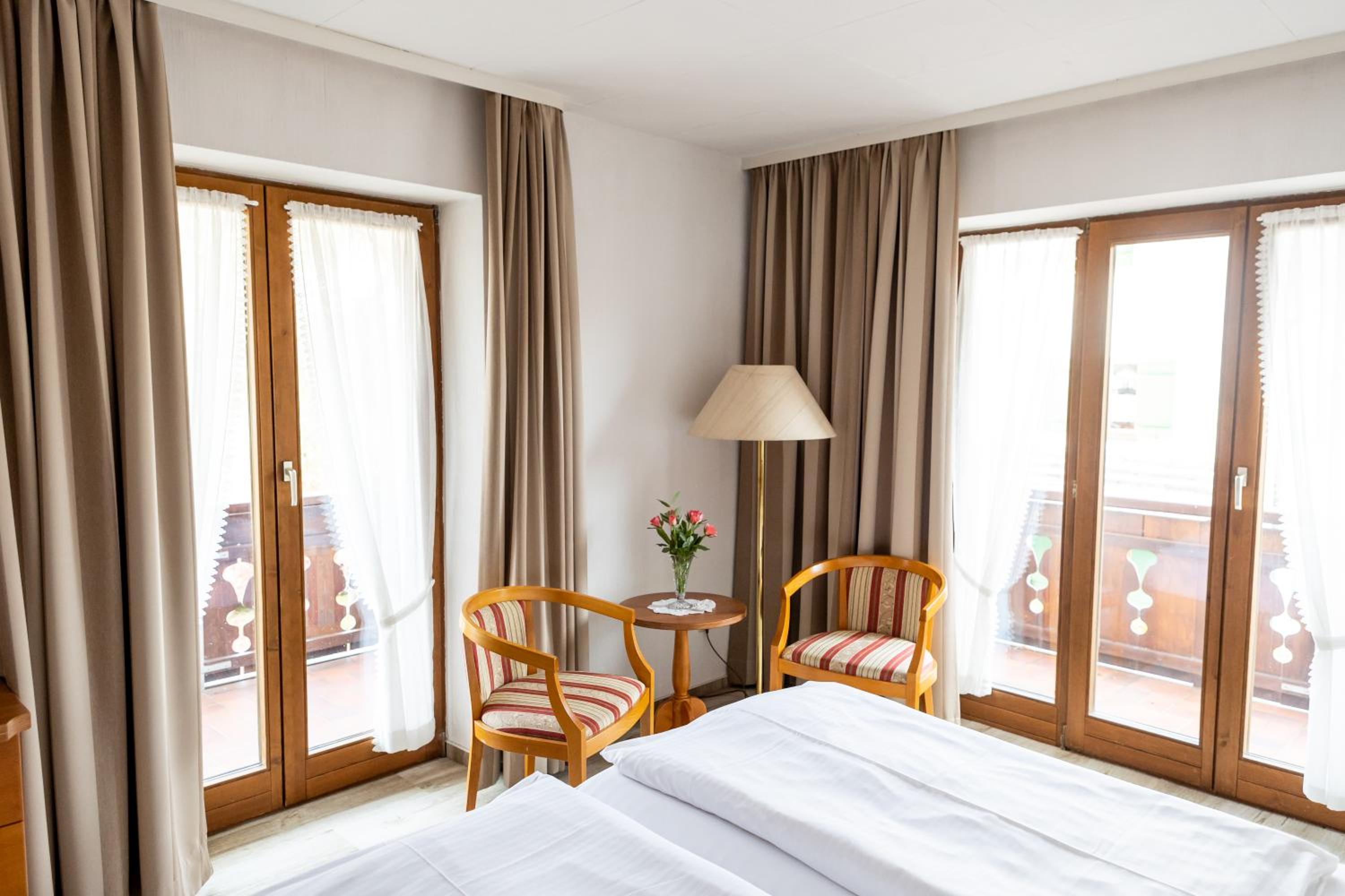 Double Room with Private Bathroom - Photo 1