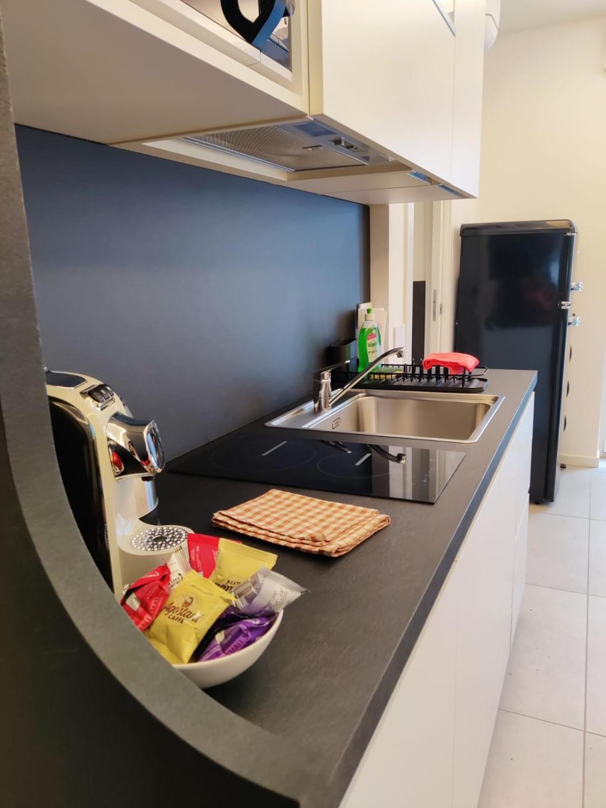 Studio Apartment photo 3