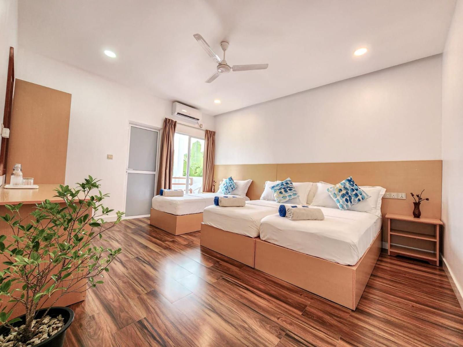 Triple Room with Balcony photo 2