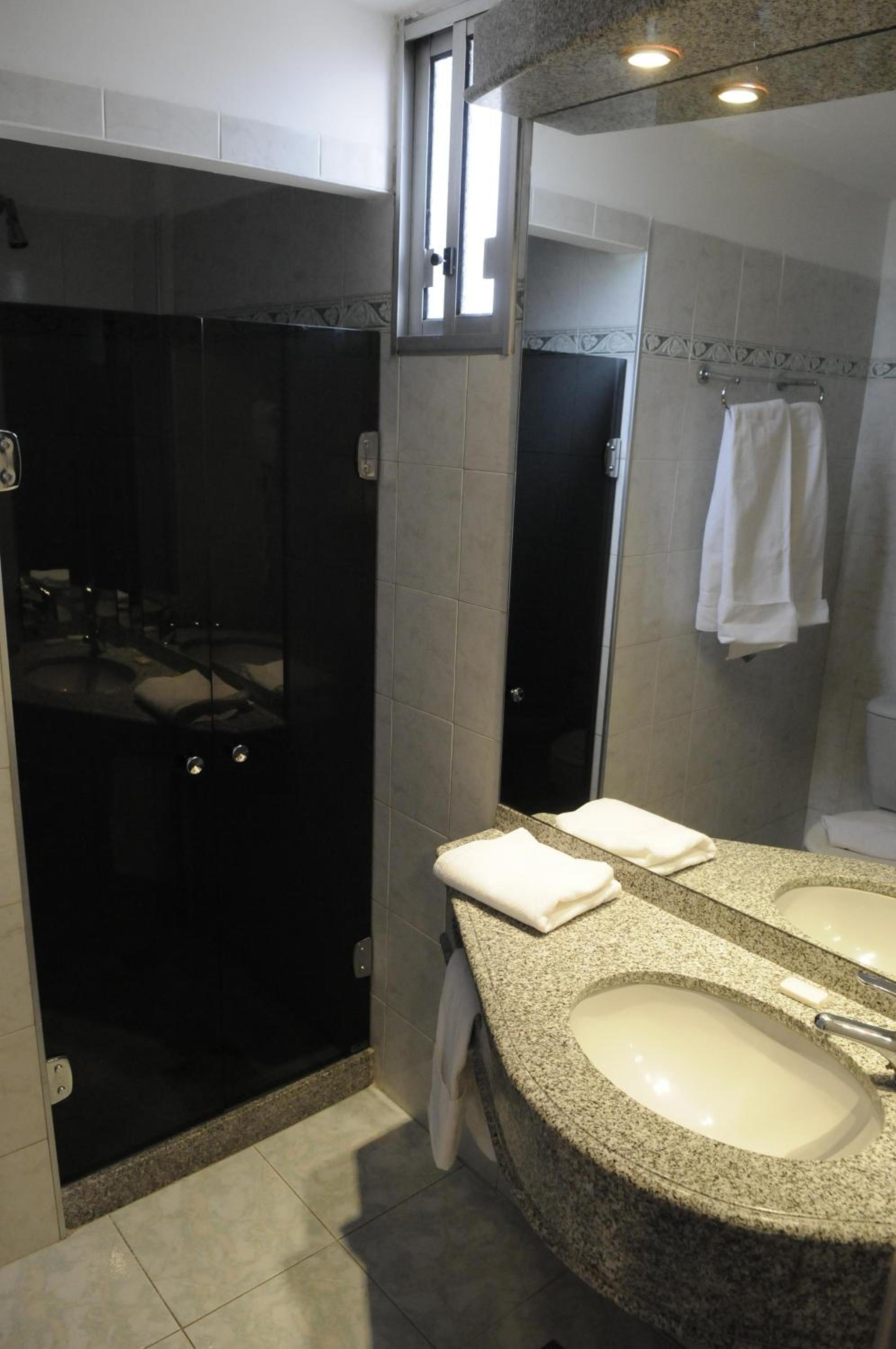 Standard Twin Room photo 3