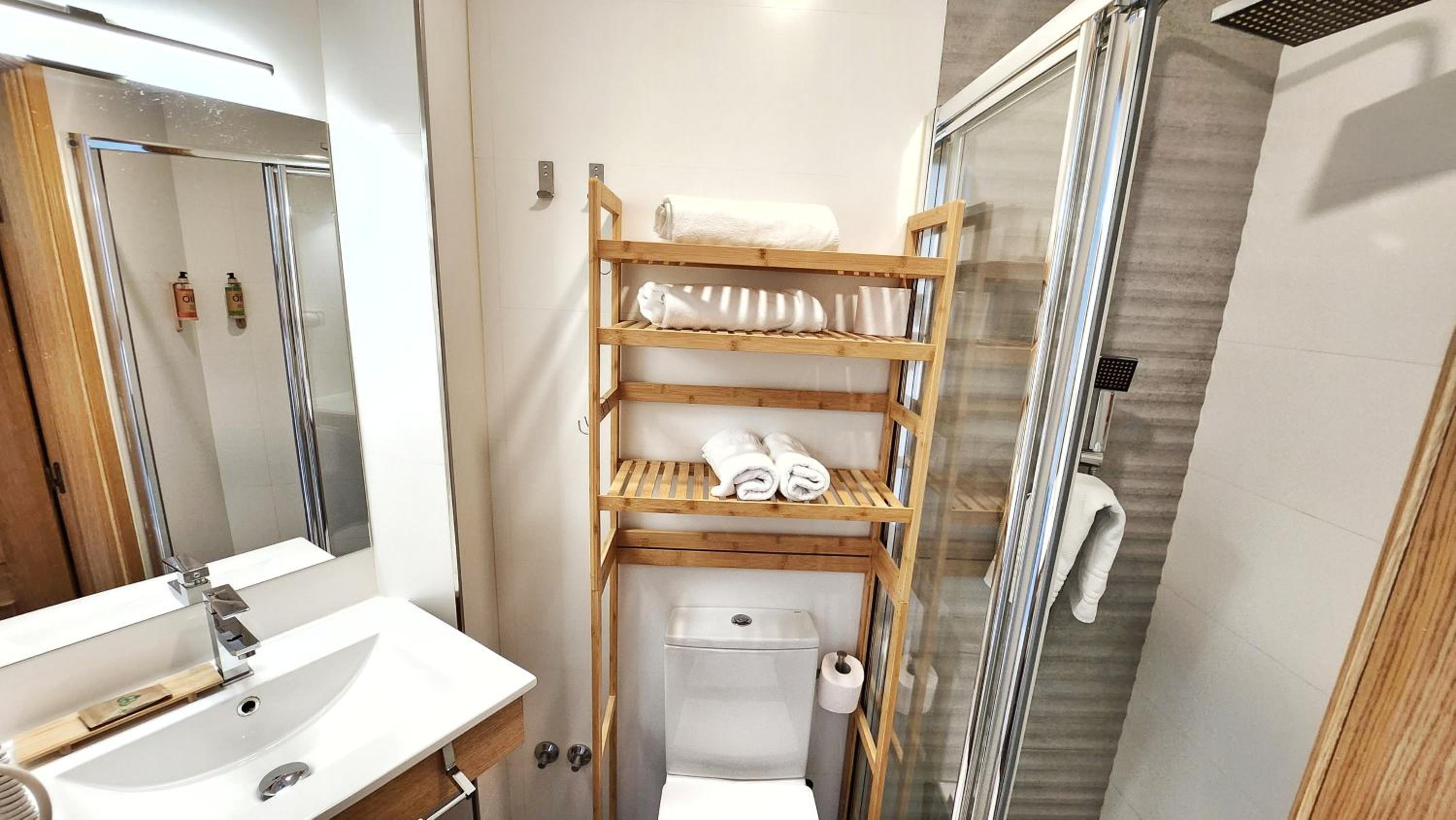Standard Double Room - Photo 3