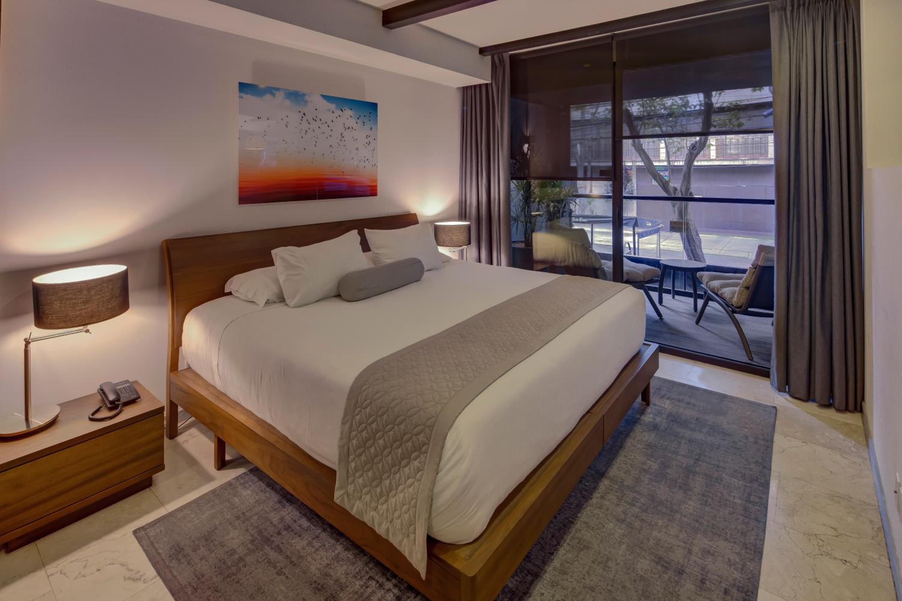 Deluxe Suite