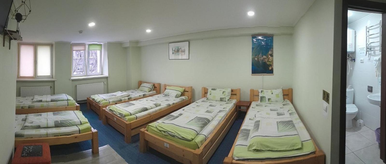 Bed in 6-Bed Female Dormitory Room photo 1