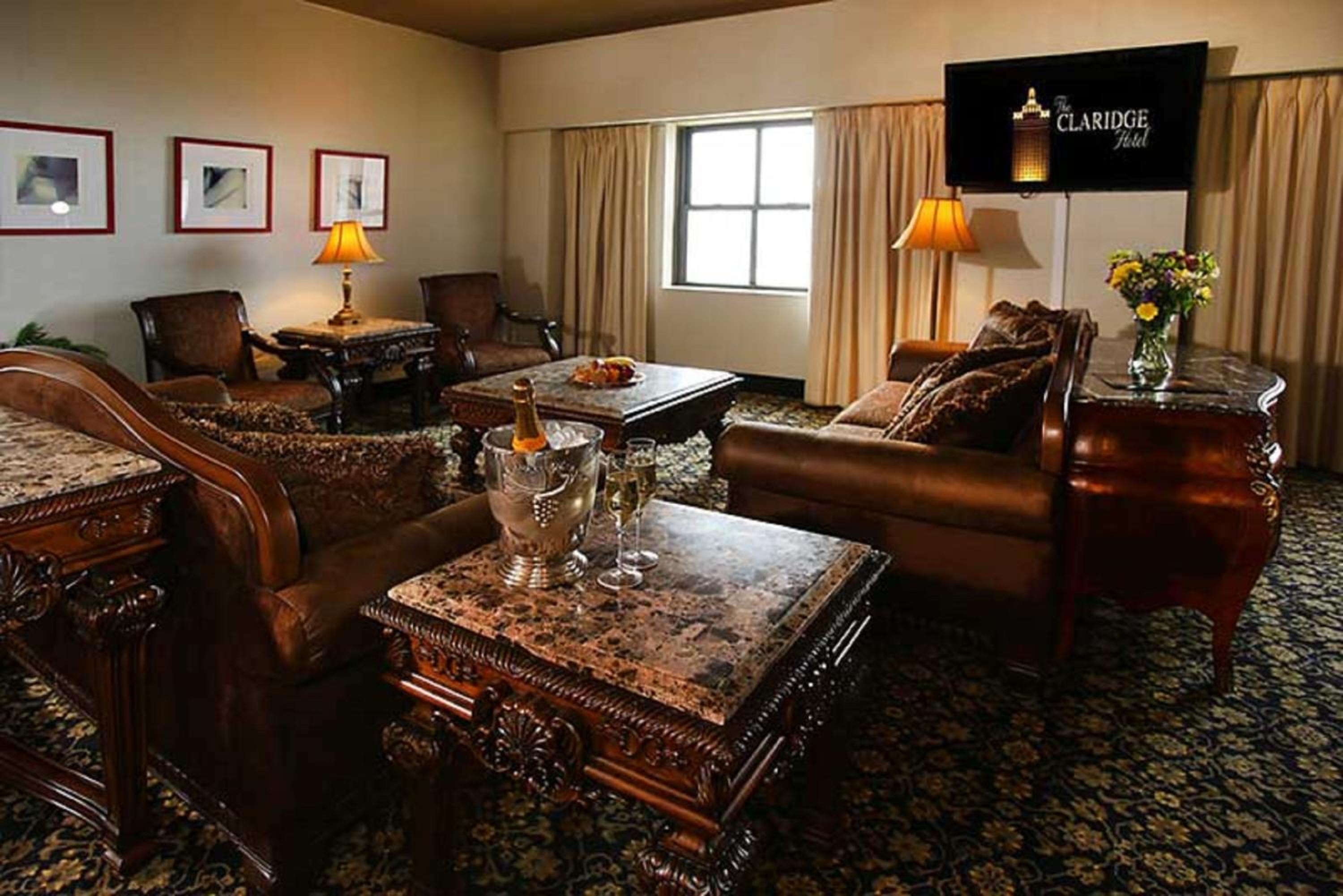 Monaco Studio Suite with King Bed - Photo 2