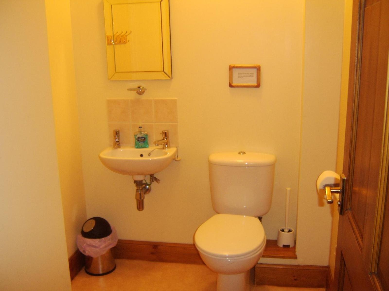 Three-Bedroom House photo 2