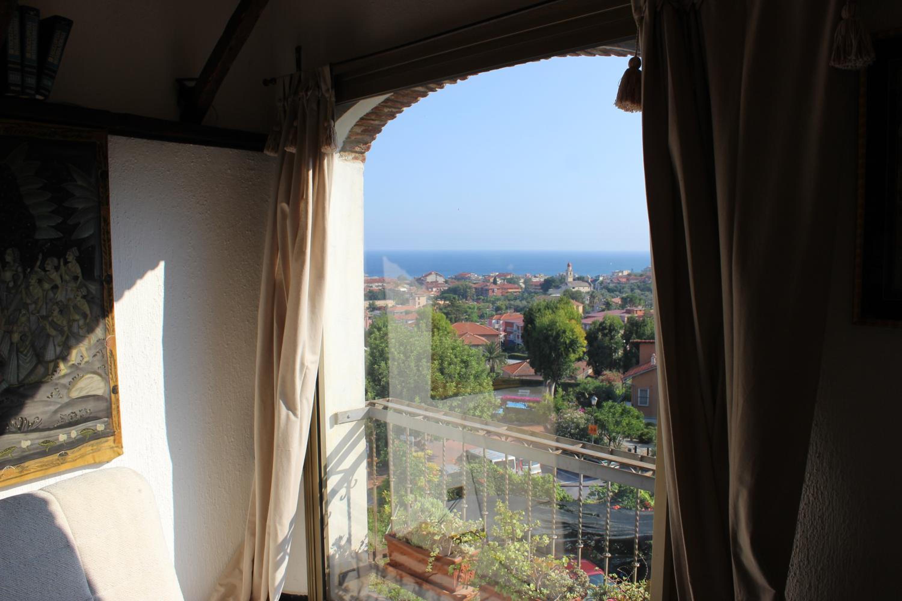 Apartment With Sea View photo 3