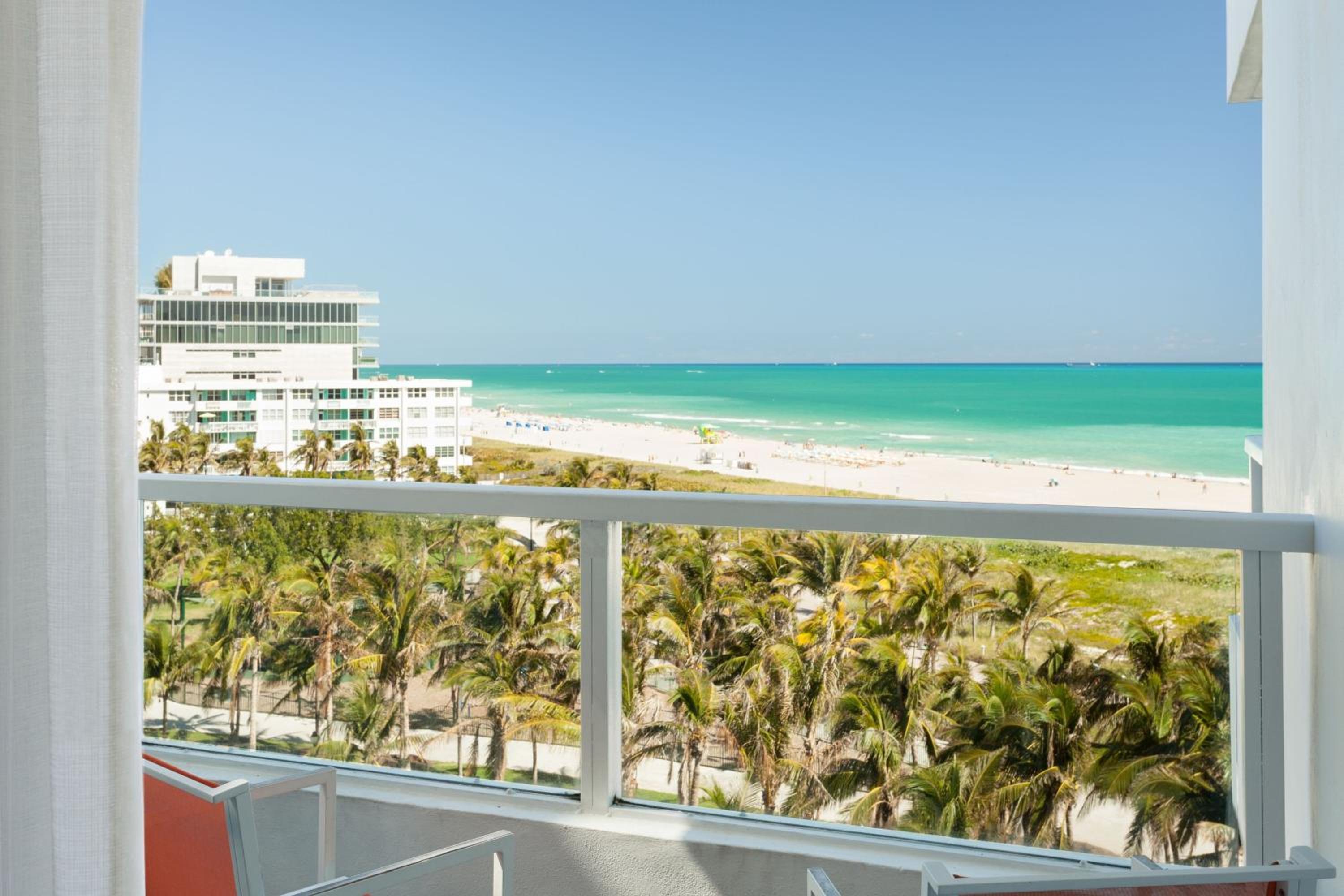 King Room with Ocean View and Balcony thumbnail 5