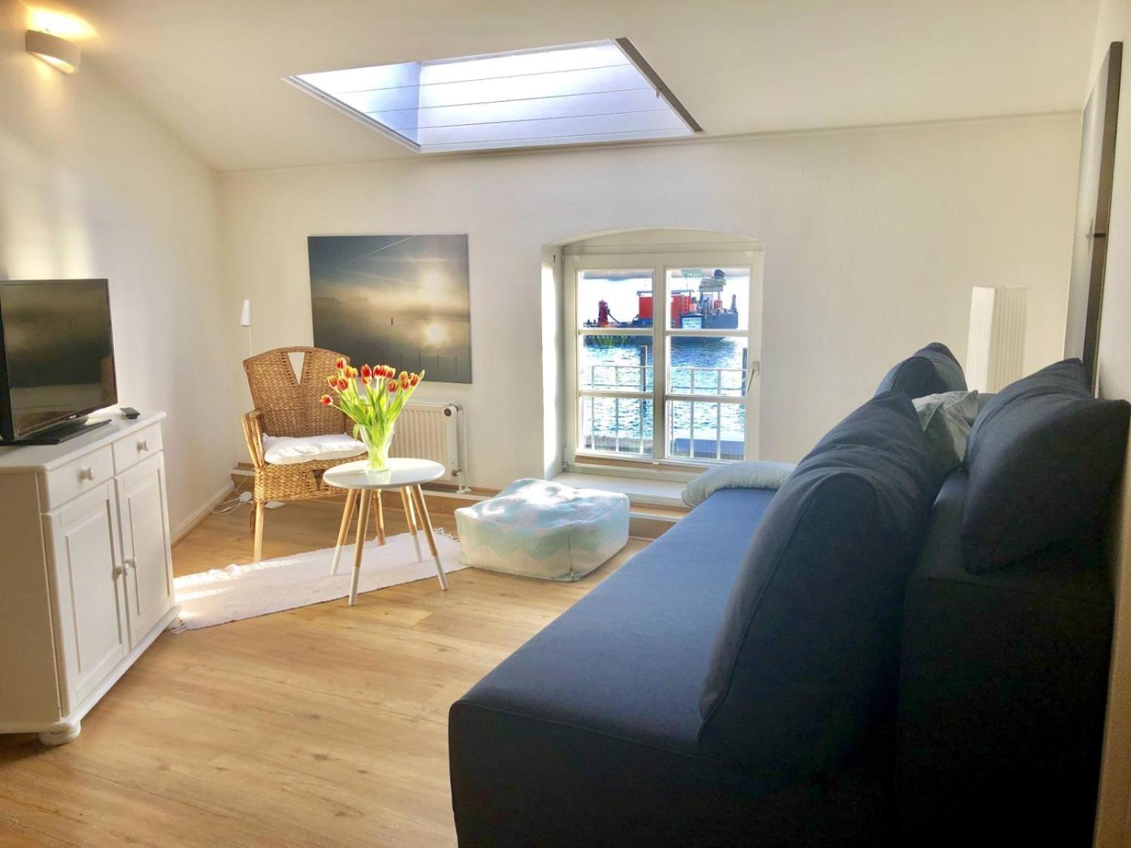 Apartment photo 1