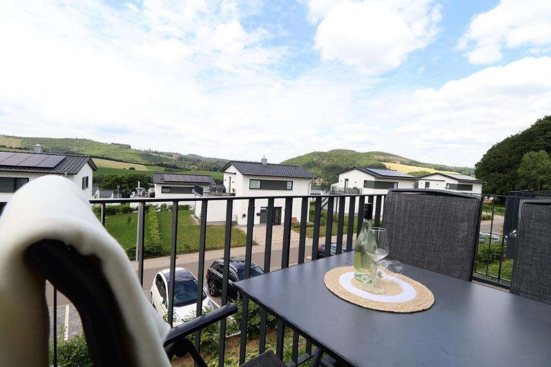 Apartment with Lake View photo 3