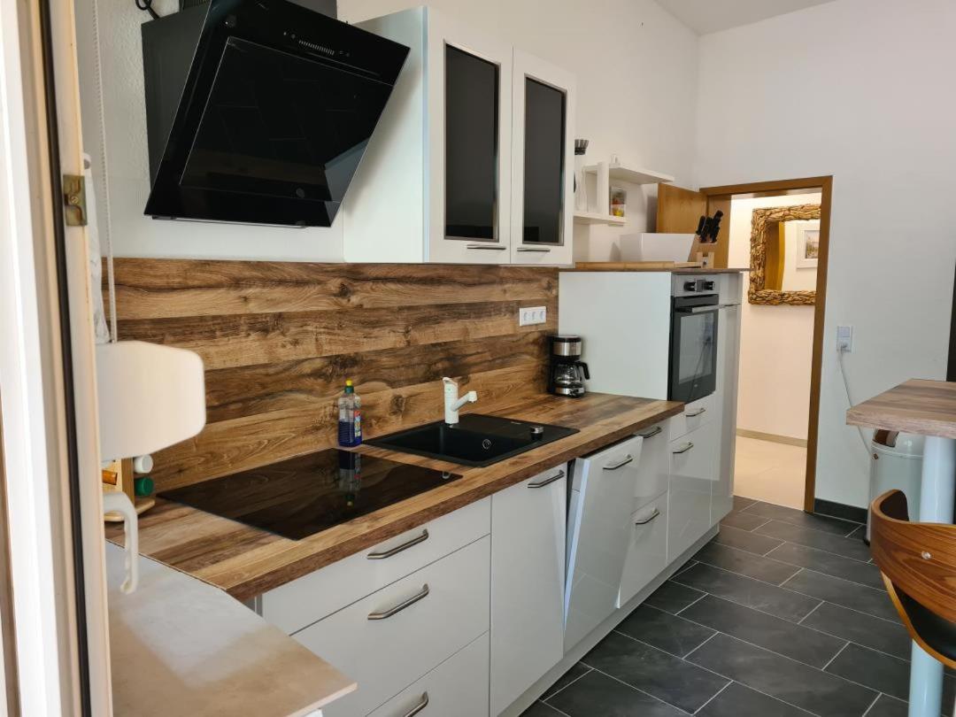 One-Bedroom Apartment with Balcony photo 2