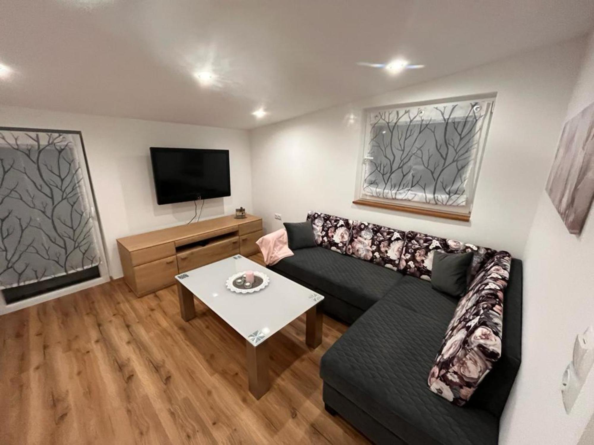 Apartment photo 1