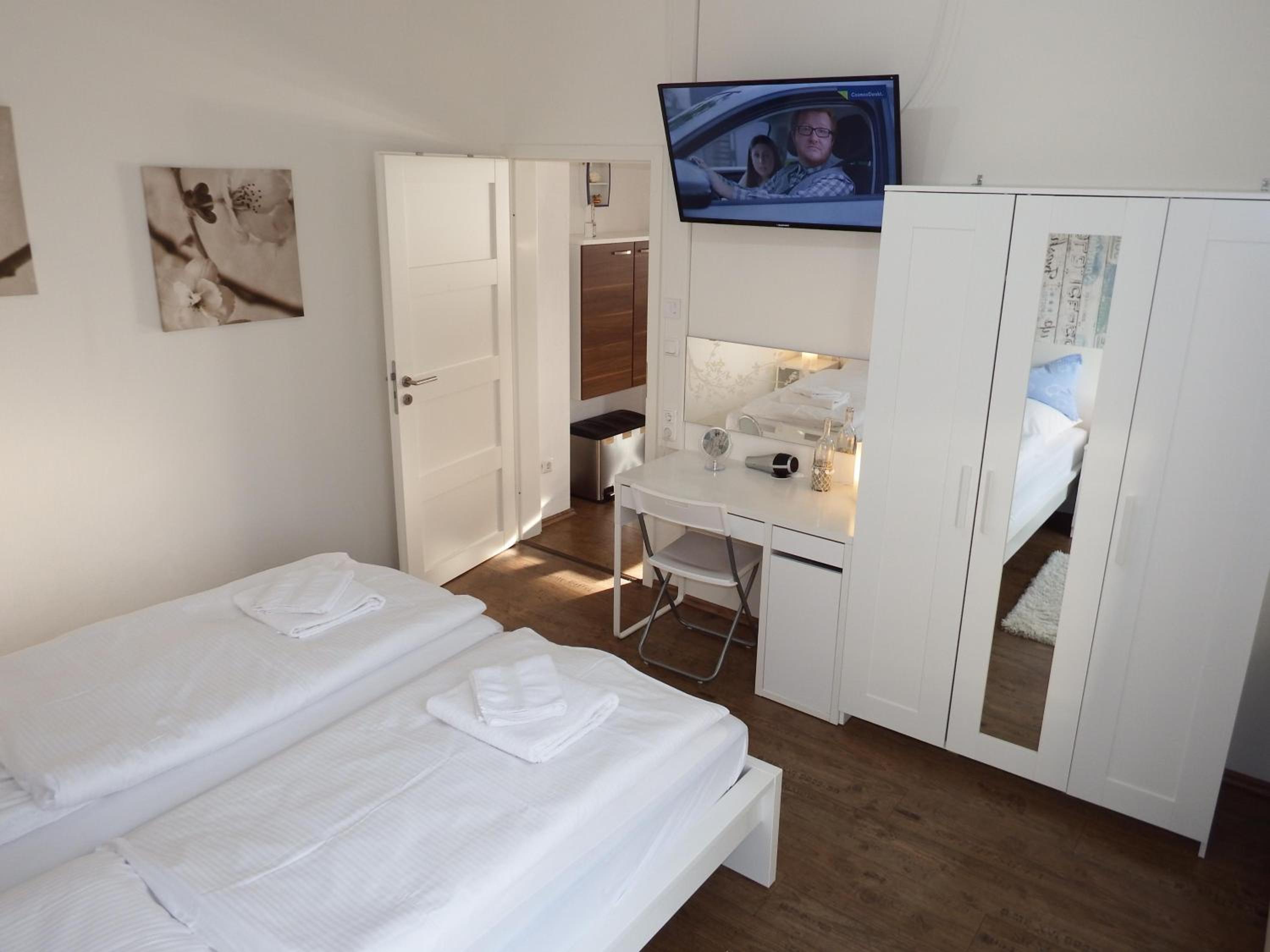 Apartment photo 1