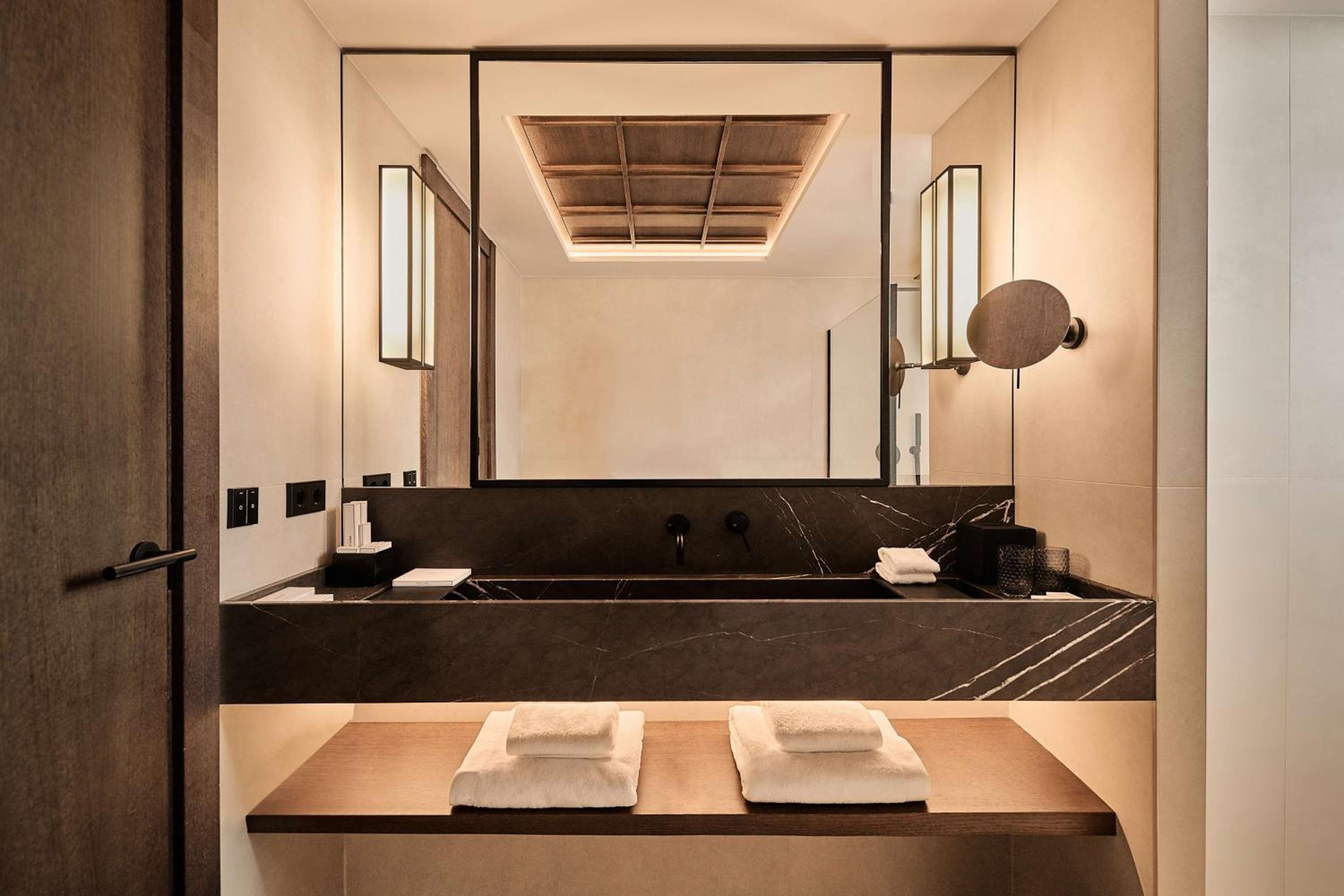 Nobu Suite - Photo 5