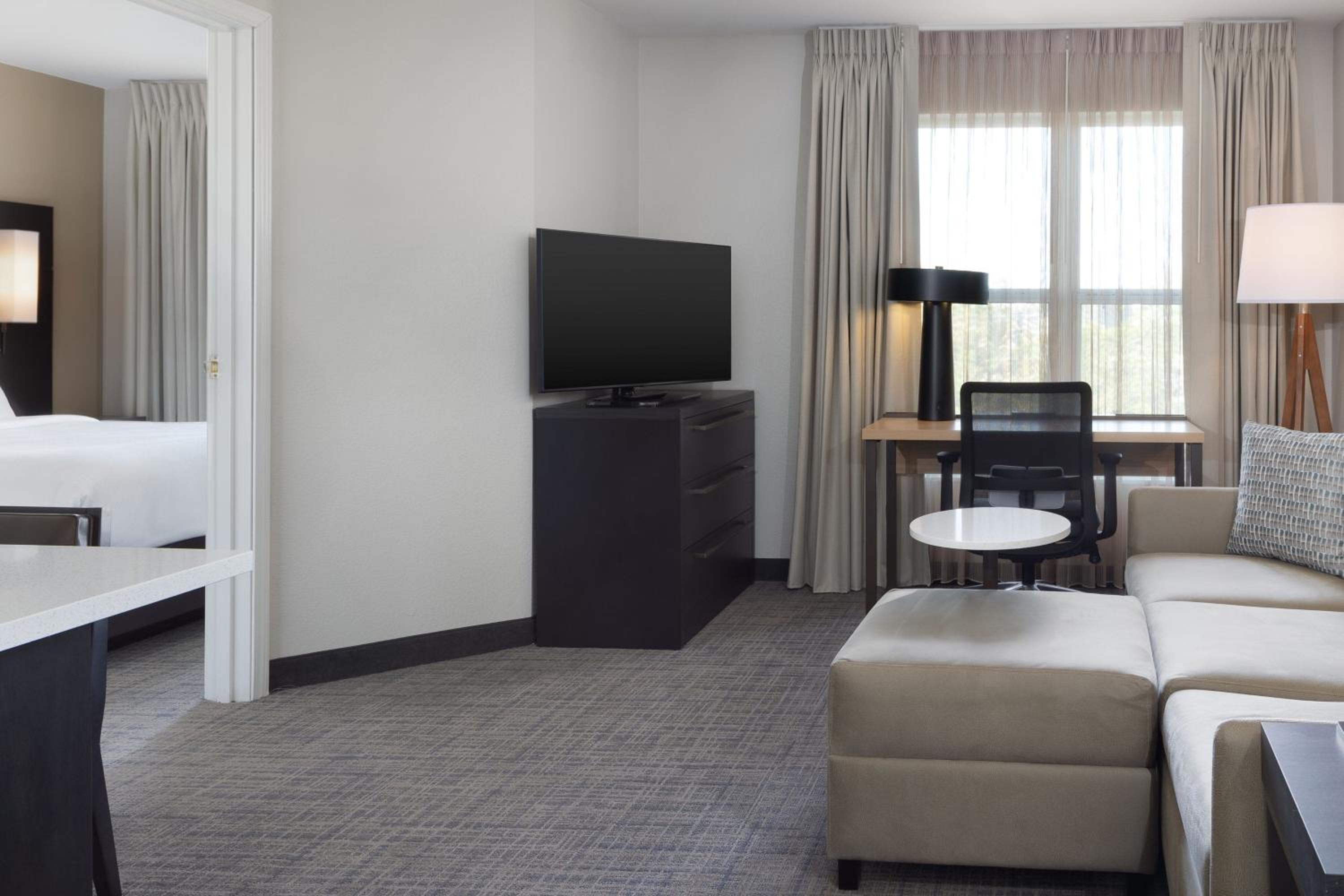 One-Bedroom Suite with Sofa Bed photo 2