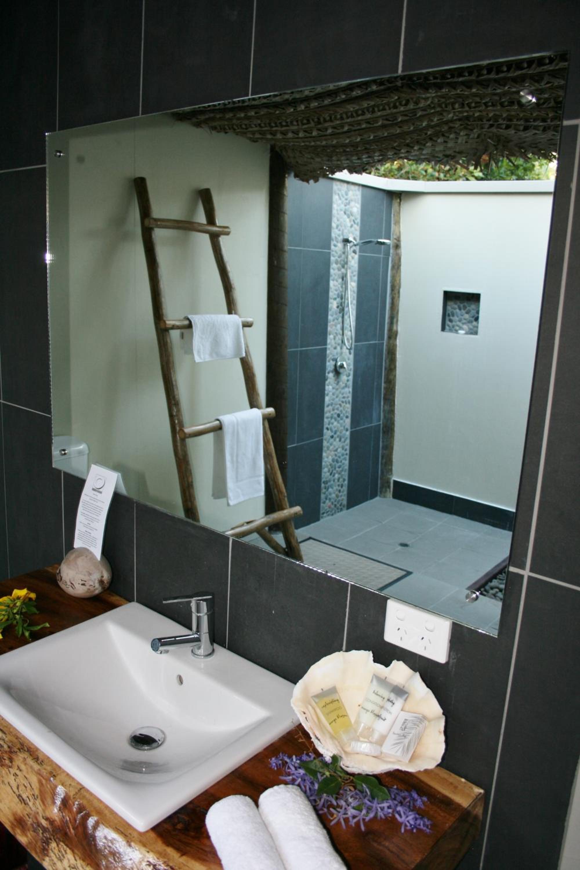 Garden Villa photo 2