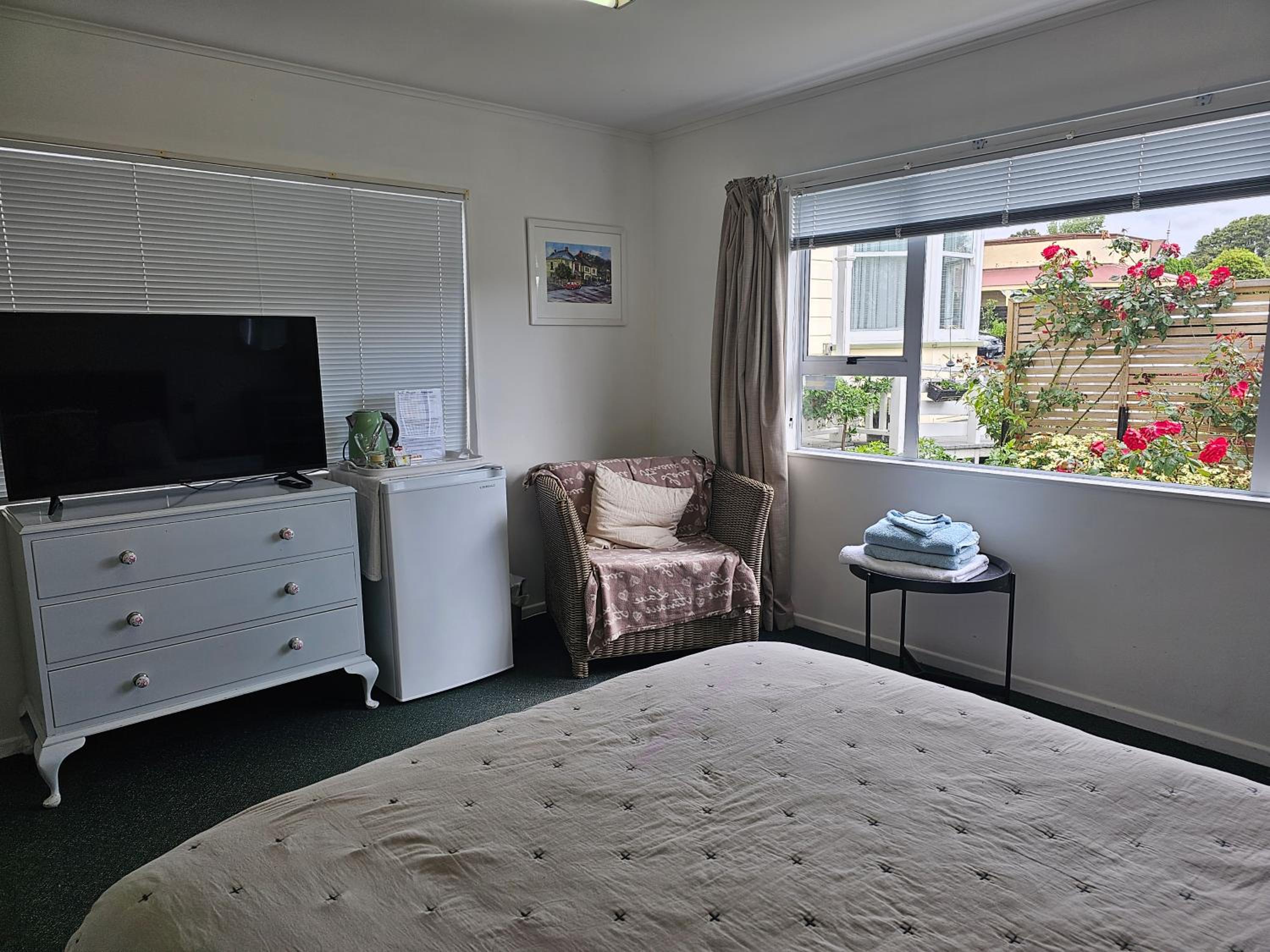 Large Double Room photo 2