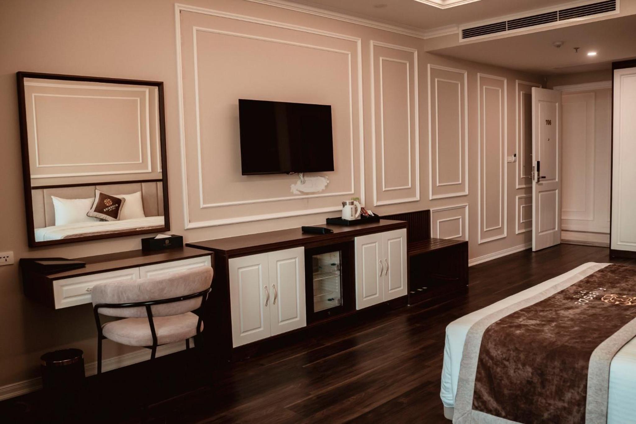 Deluxe Double Room - Photo 8