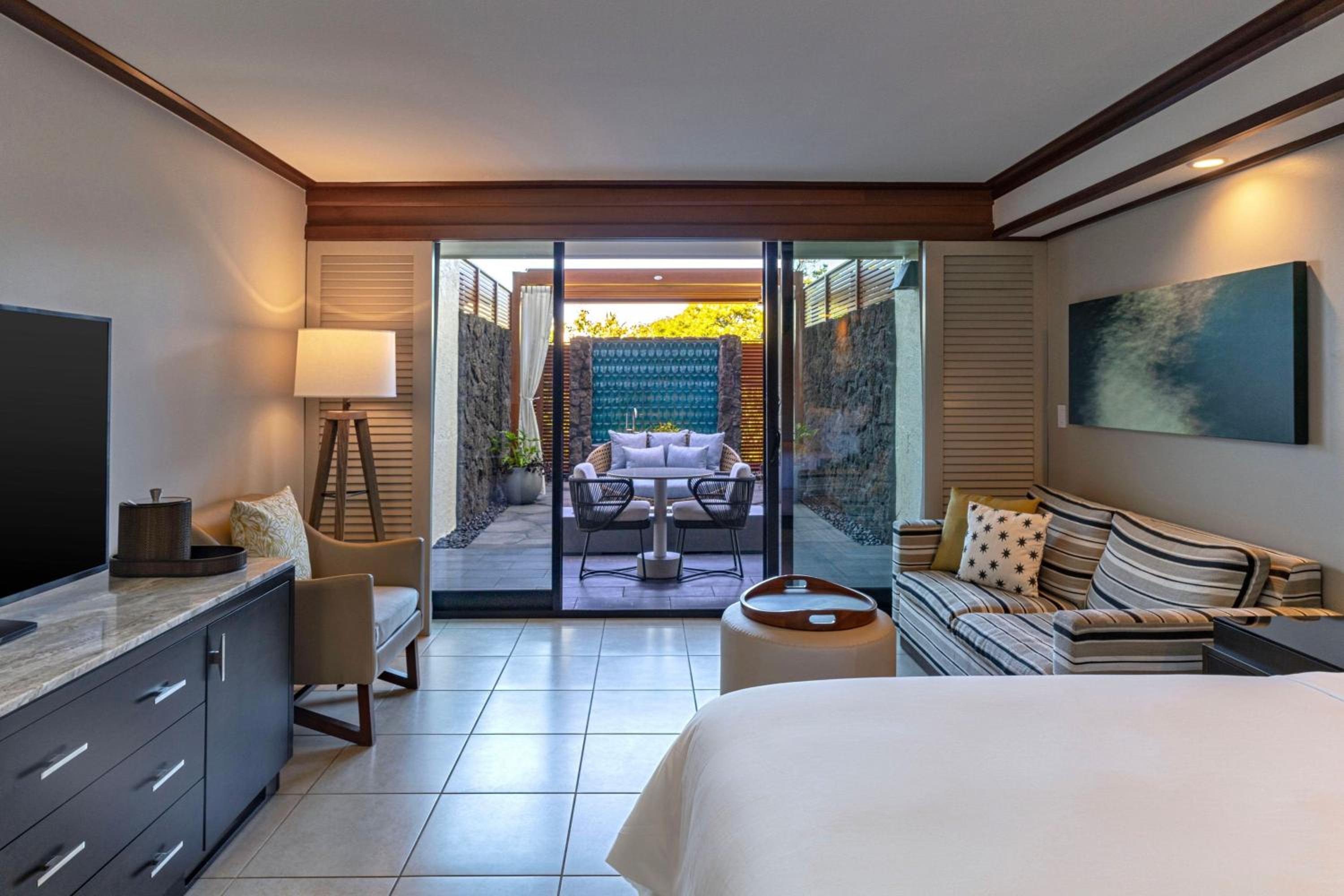 Garden Oasis Room with King Or Queen Bed