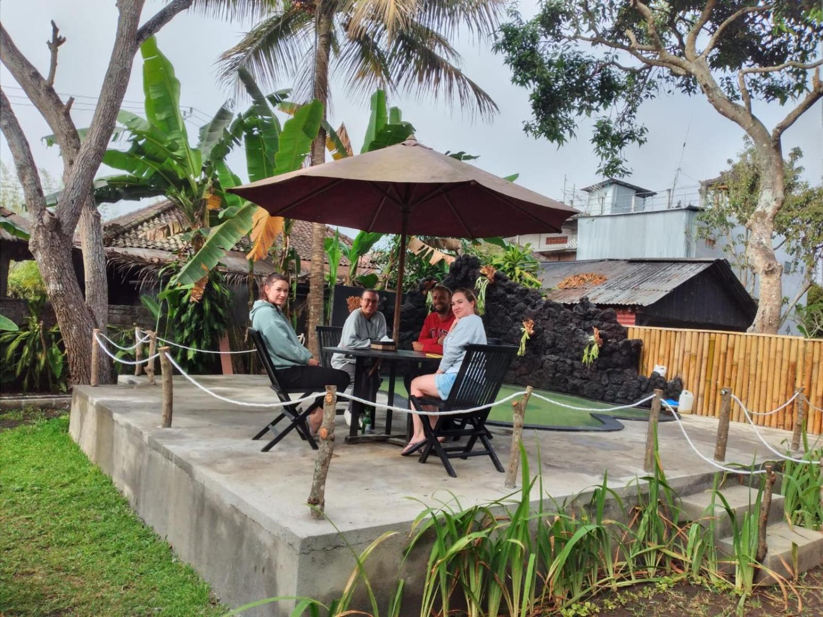 Bungalow with Garden View - Photo 34